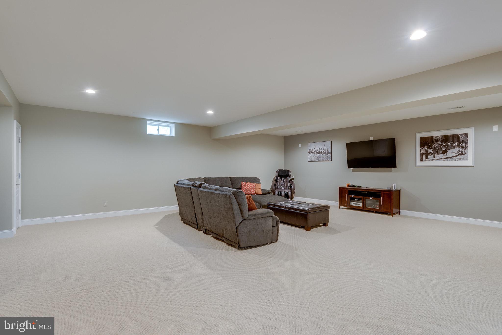 RED CEDAR - Residential Lease