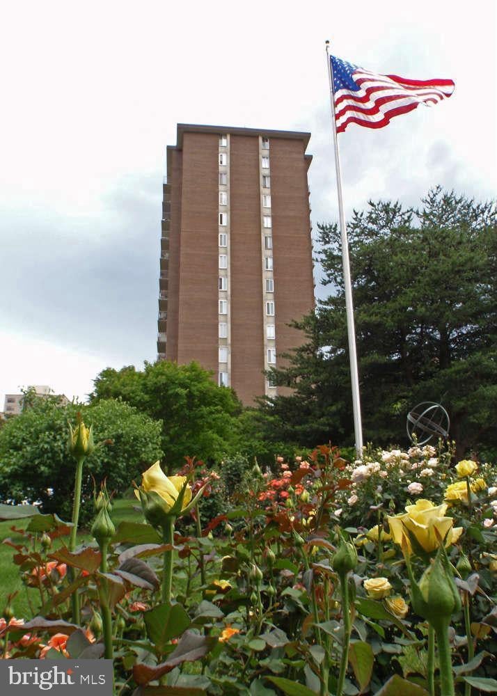 2059 HUNTINGTON AVENUE 1601