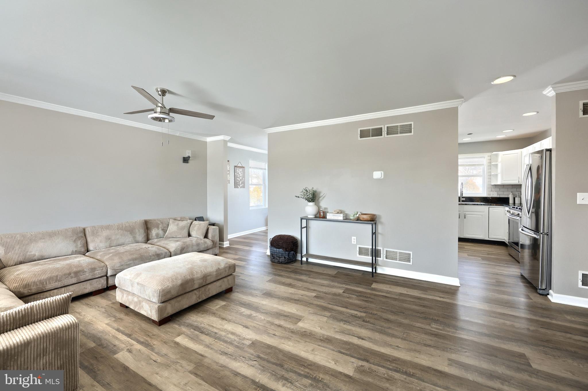 LAKE MEADE - Residential