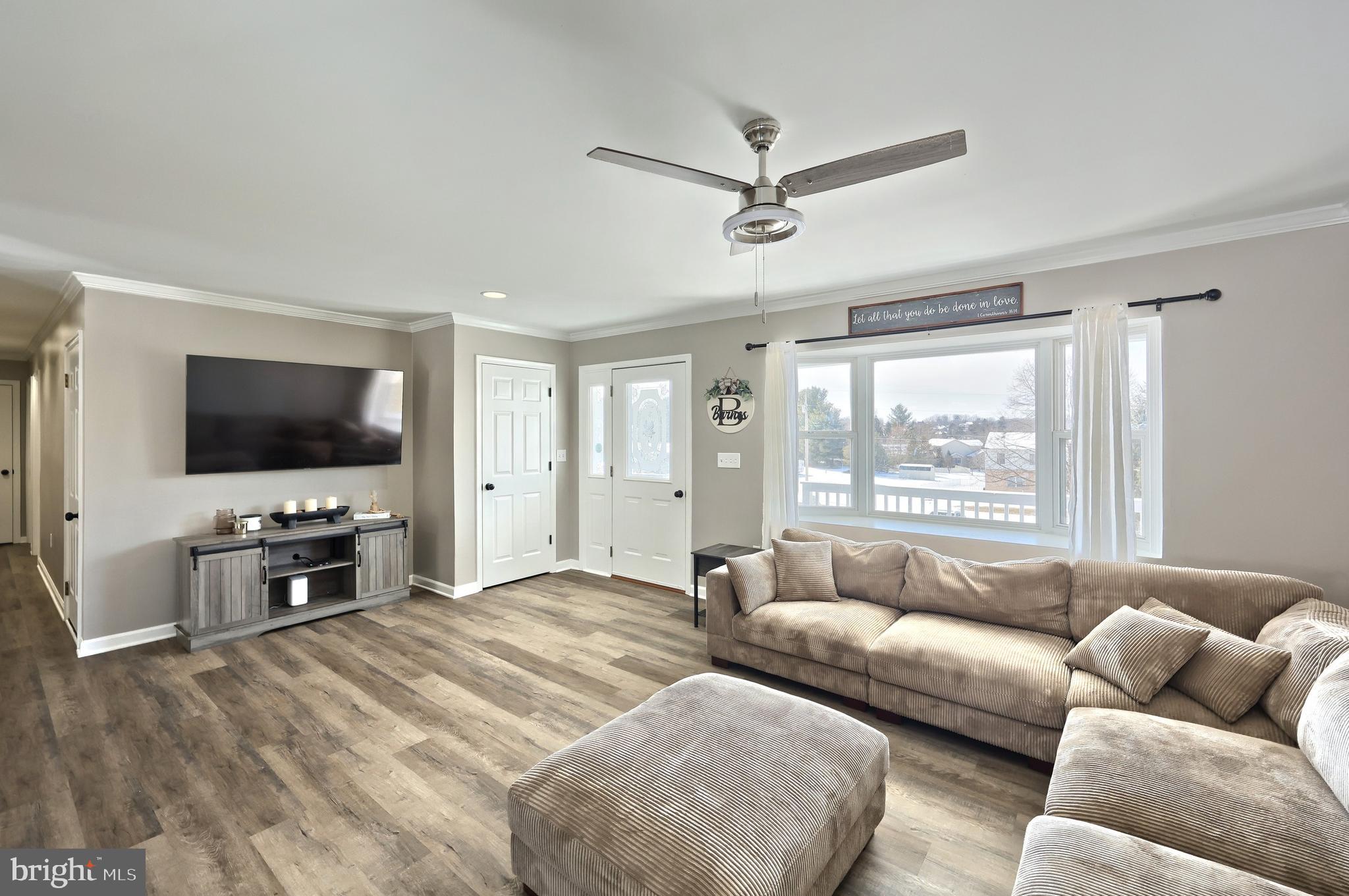 LAKE MEADE - Residential