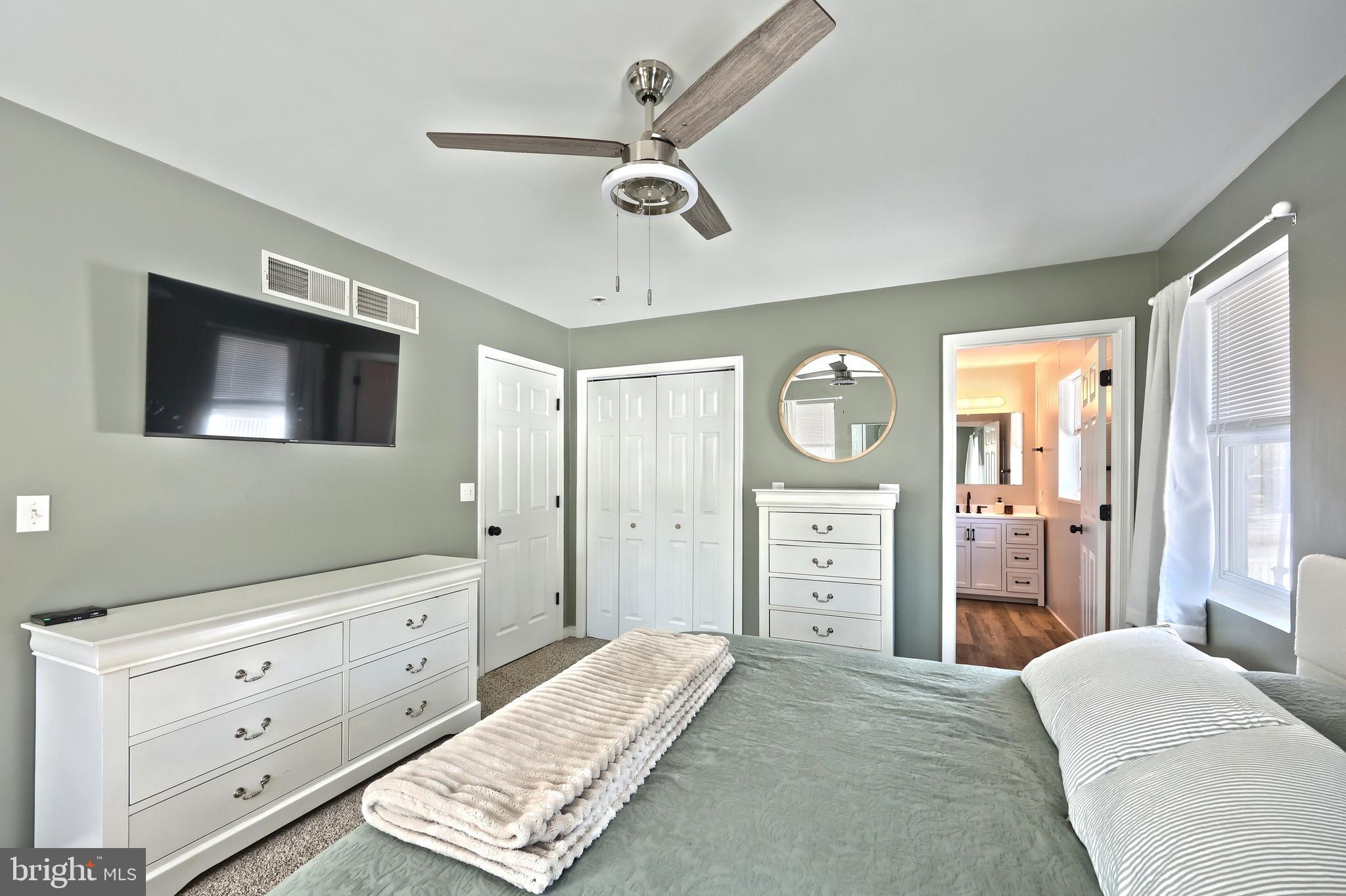 LAKE MEADE - Residential