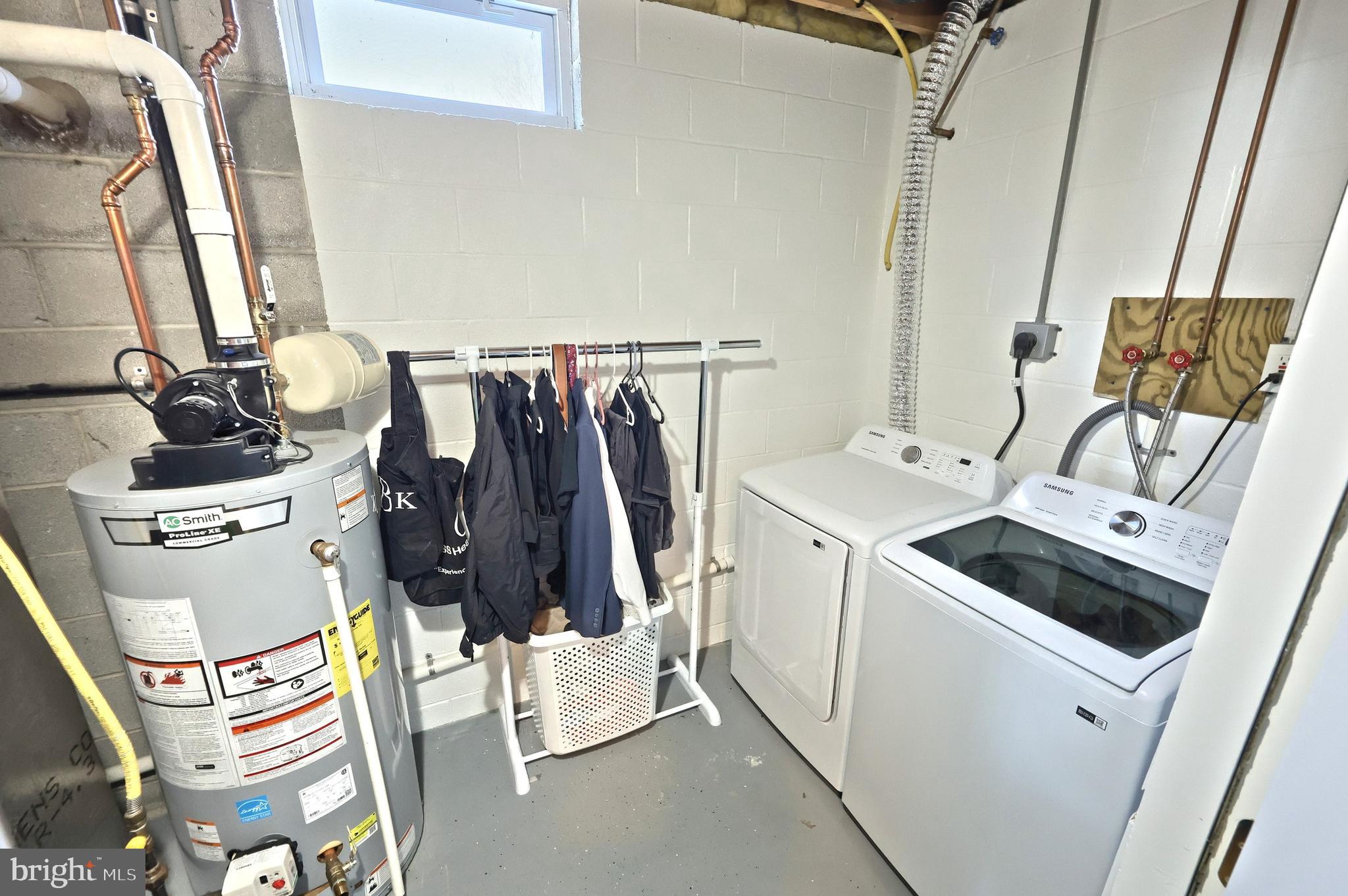 LAKE MEADE - Residential