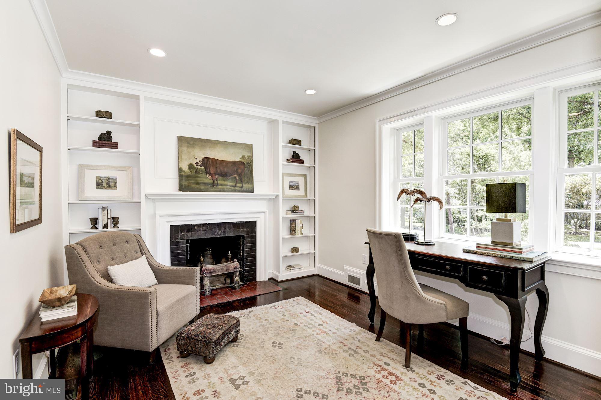 SPRING VALLEY - Residential
