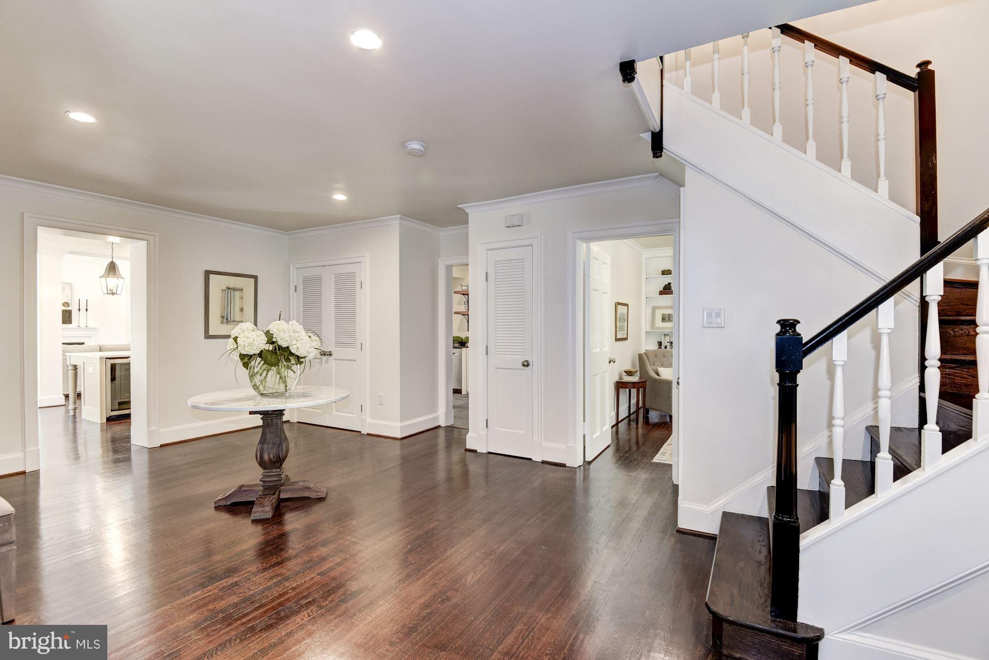SPRING VALLEY - Residential