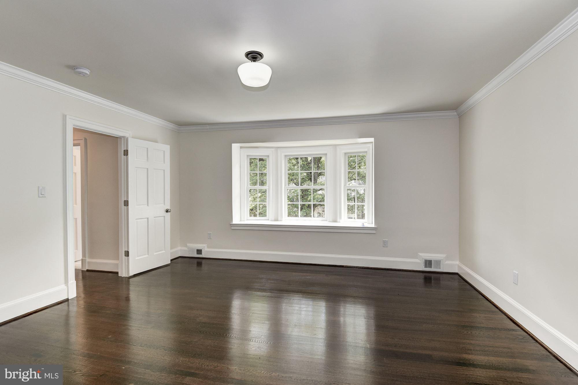 SPRING VALLEY - Residential