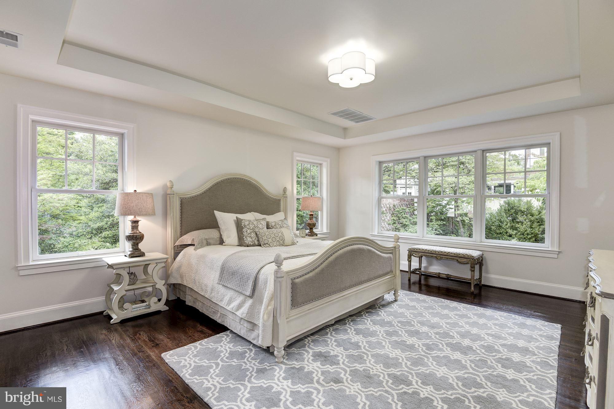 SPRING VALLEY - Residential