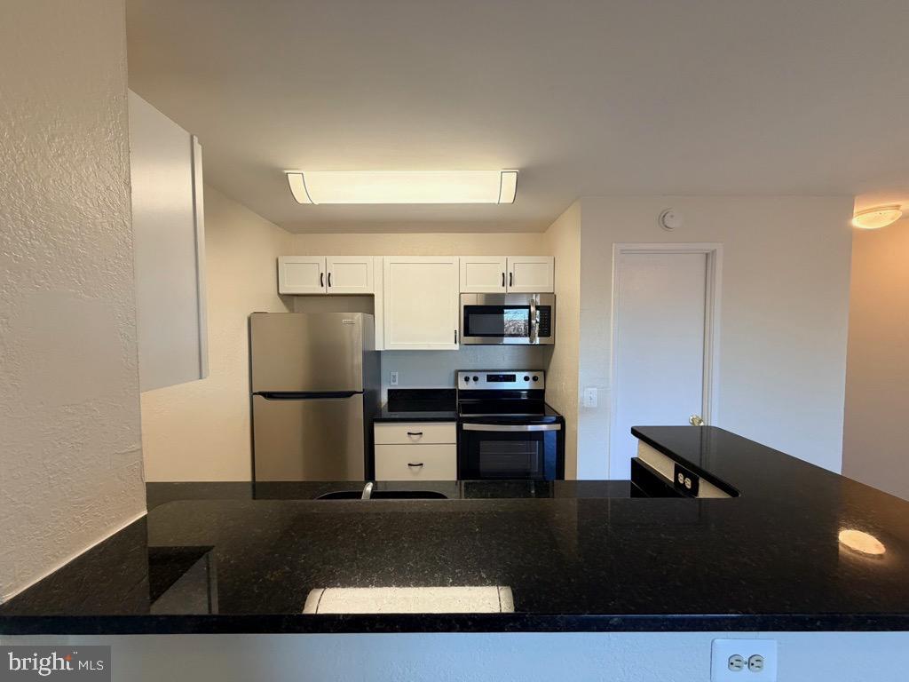 WEST END CONDOS - Residential Lease