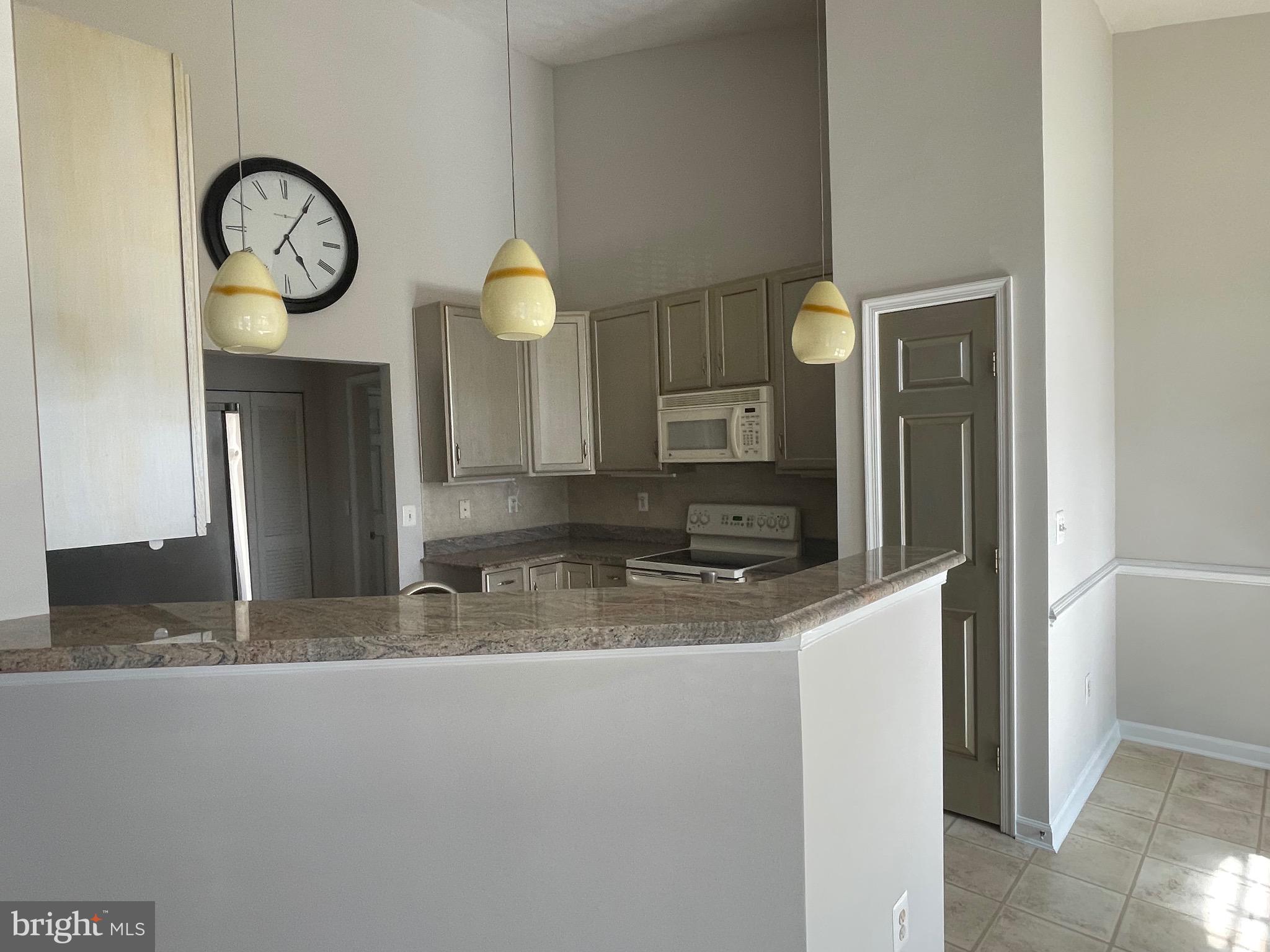 PERRY HALL FARMS - Residential Lease