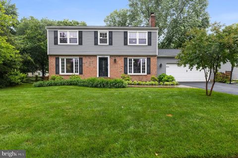 12641 MAGNA CARTA ROAD HERNDON VA 20171