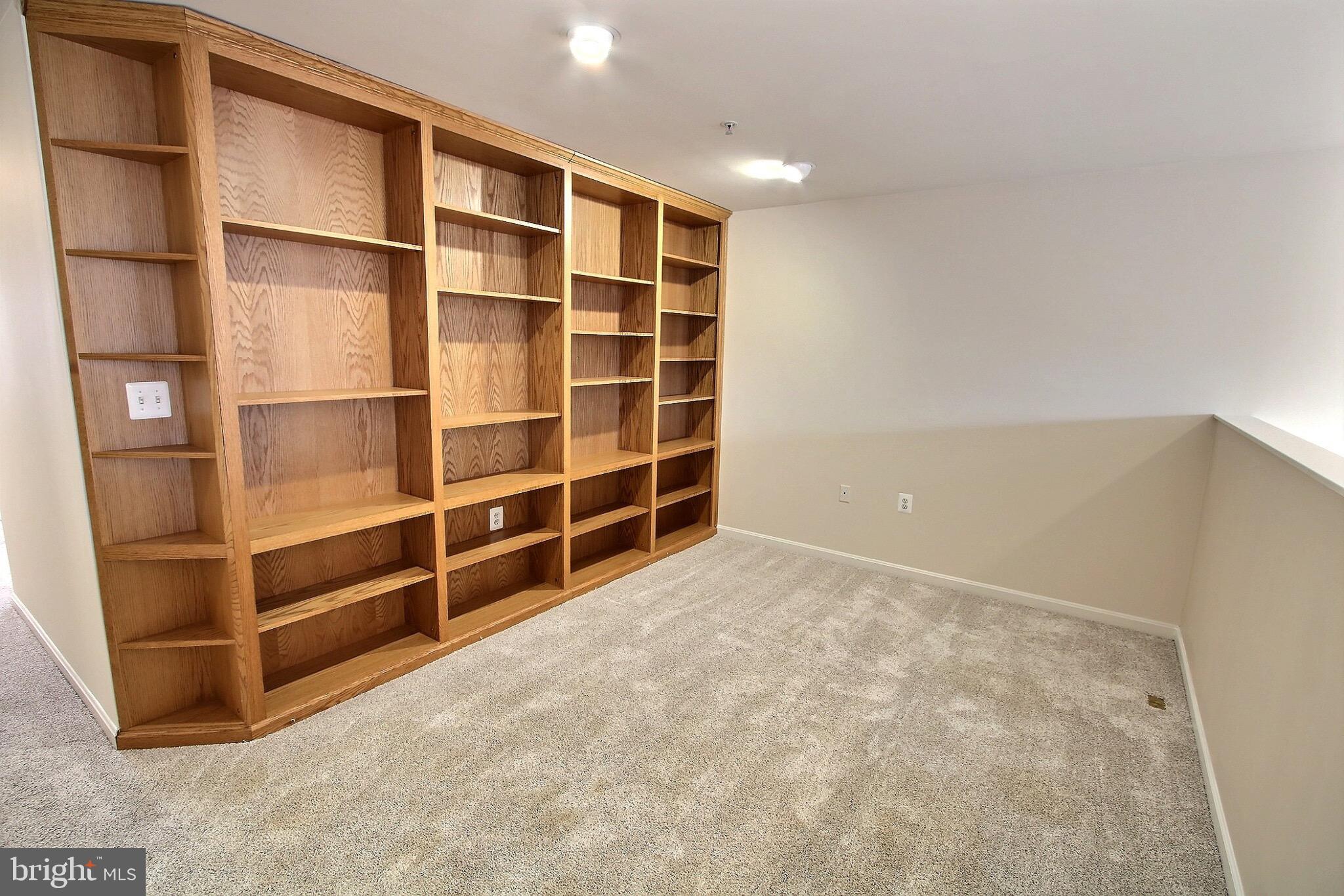 KING FARM BAILEYS COMMON - Residential