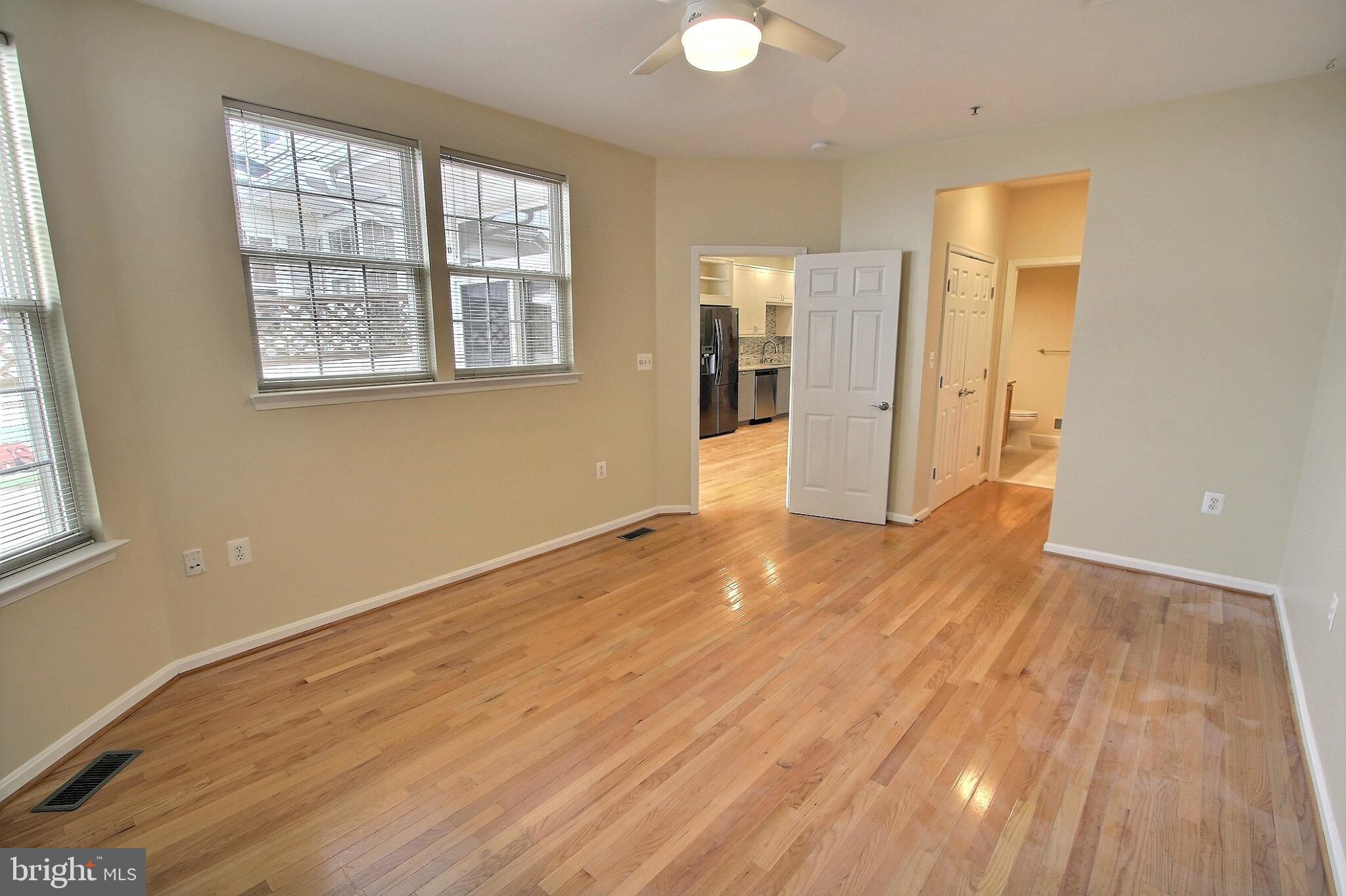 KING FARM BAILEYS COMMON - Residential