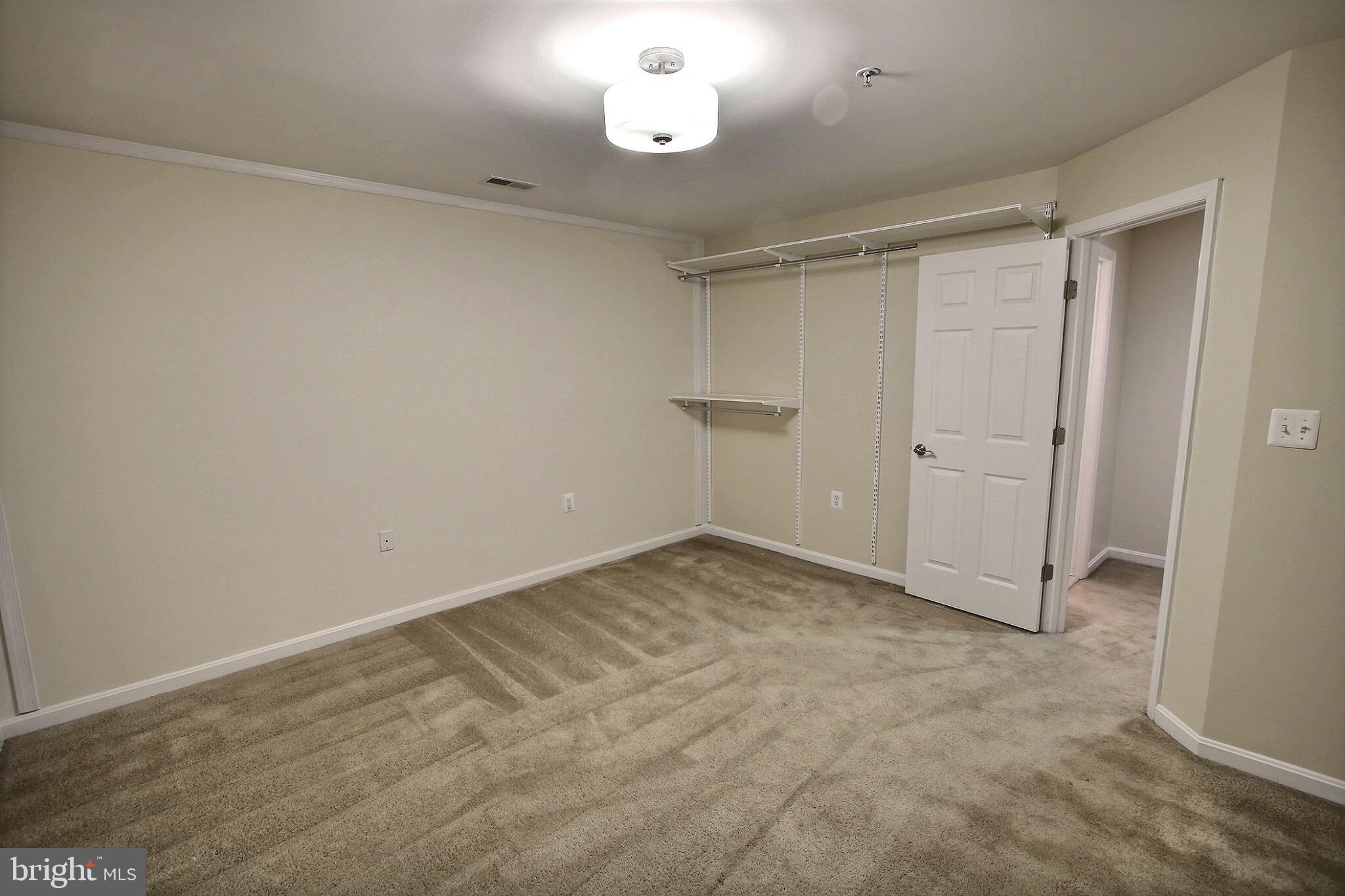 KING FARM BAILEYS COMMON - Residential