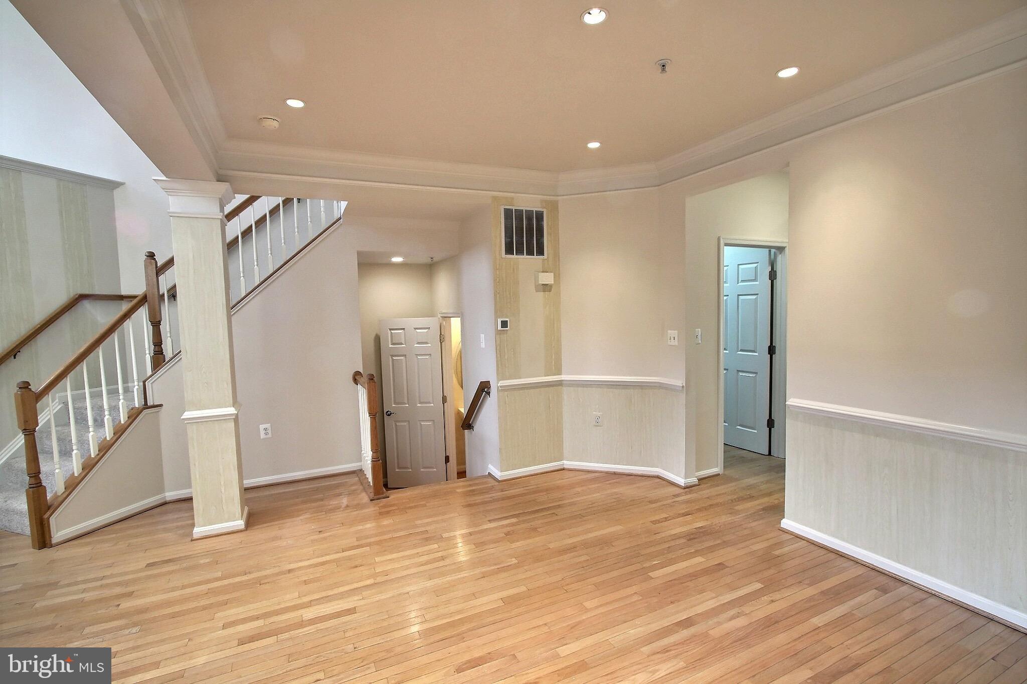 KING FARM BAILEYS COMMON - Residential