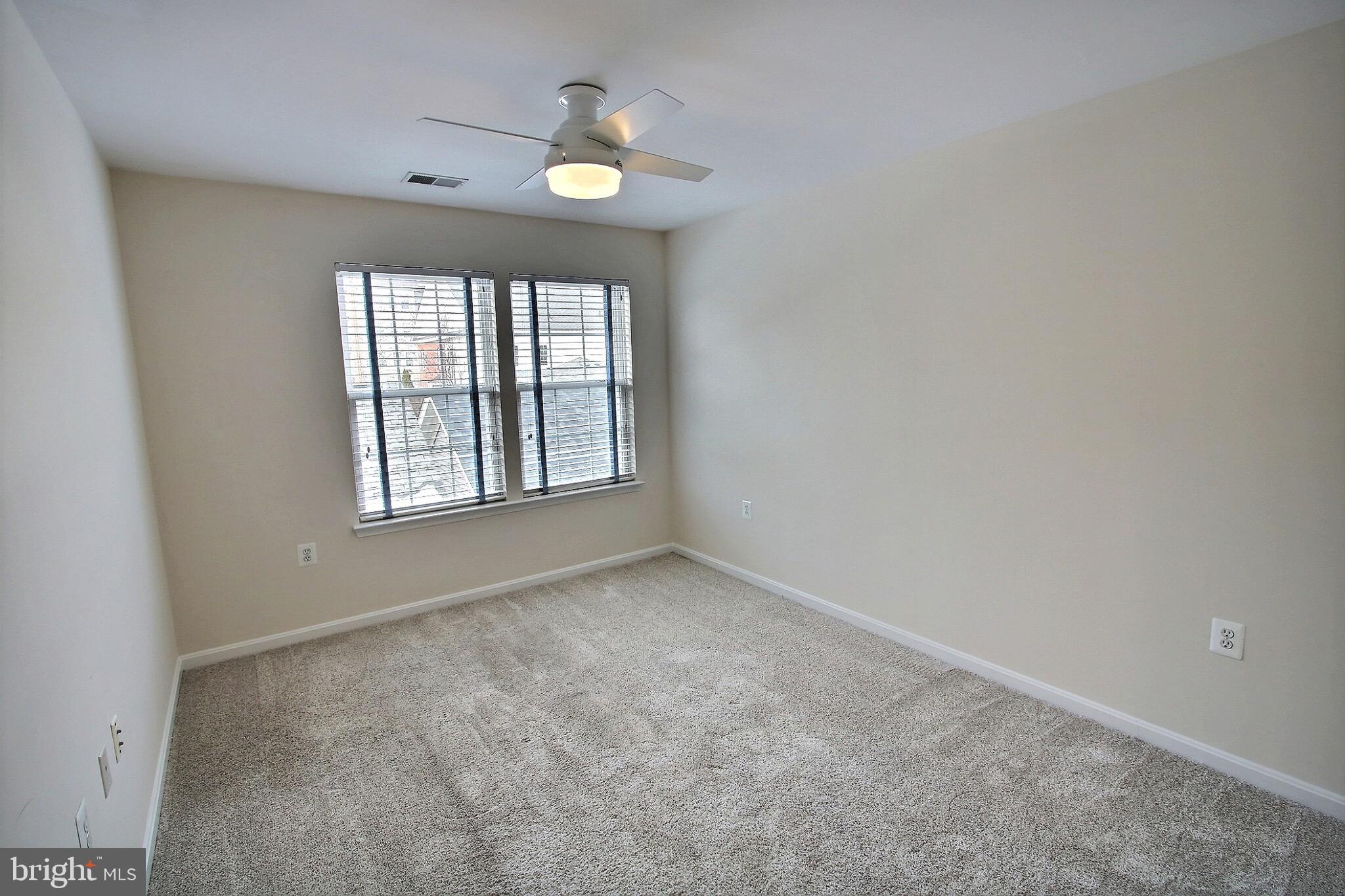 KING FARM BAILEYS COMMON - Residential