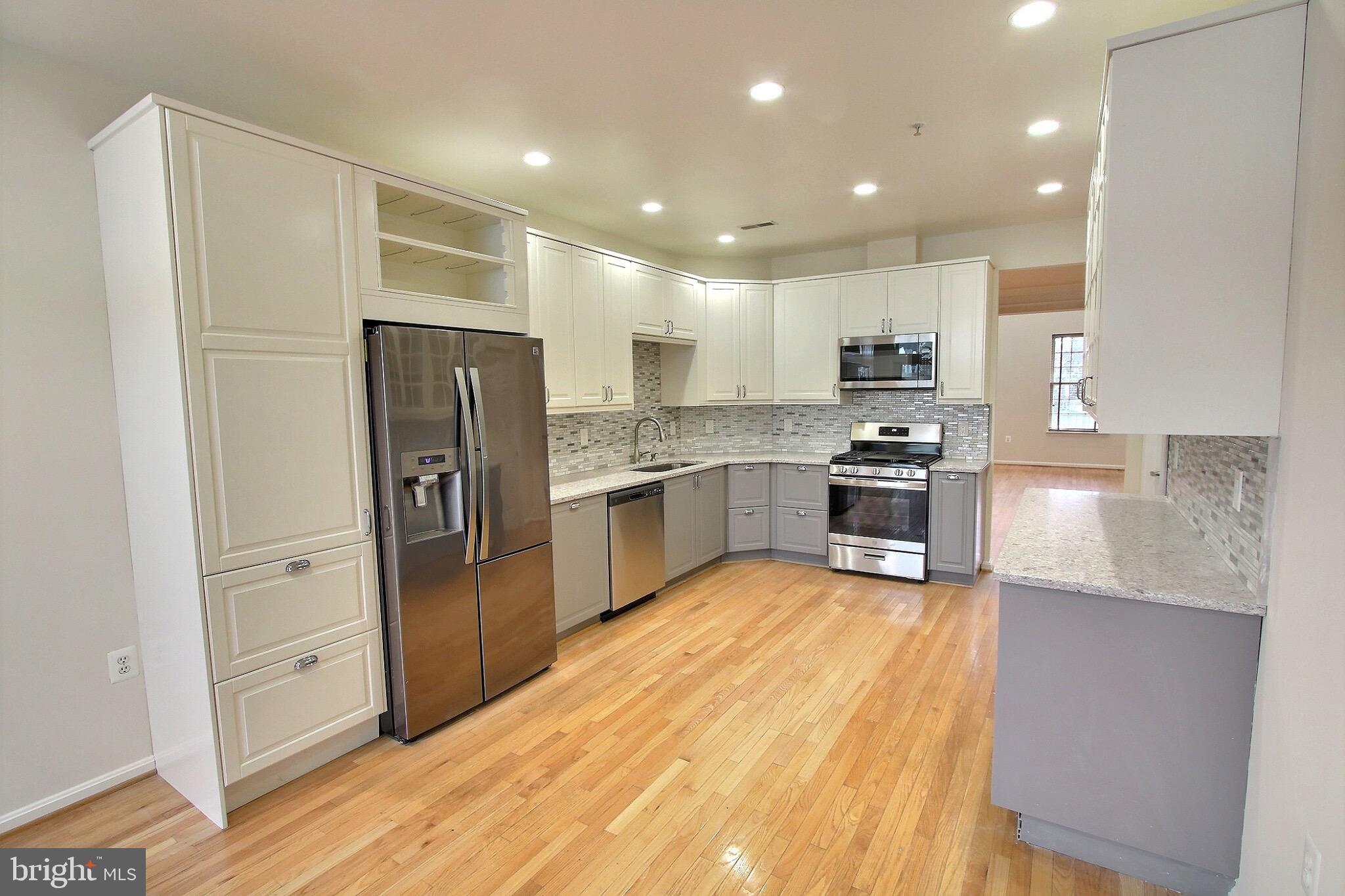 KING FARM BAILEYS COMMON - Residential