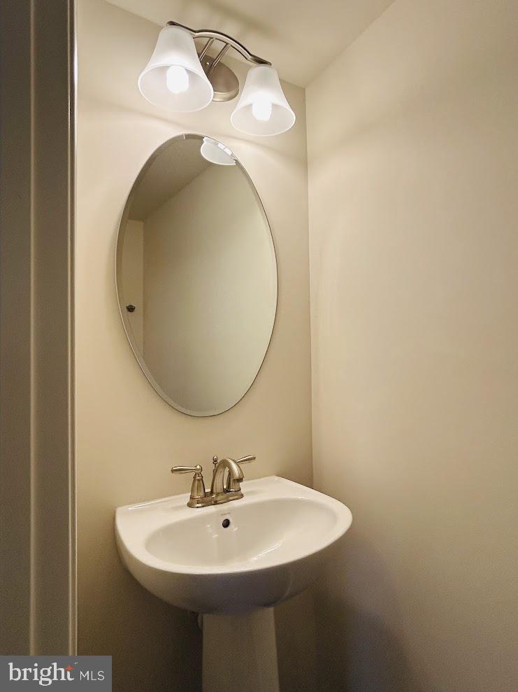 ARCOLA - Residential Lease