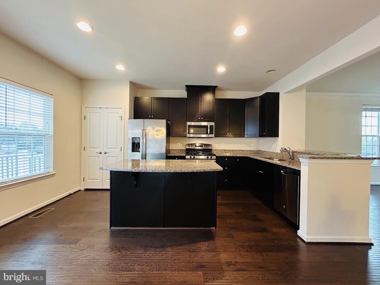 ARCOLA - Residential Lease