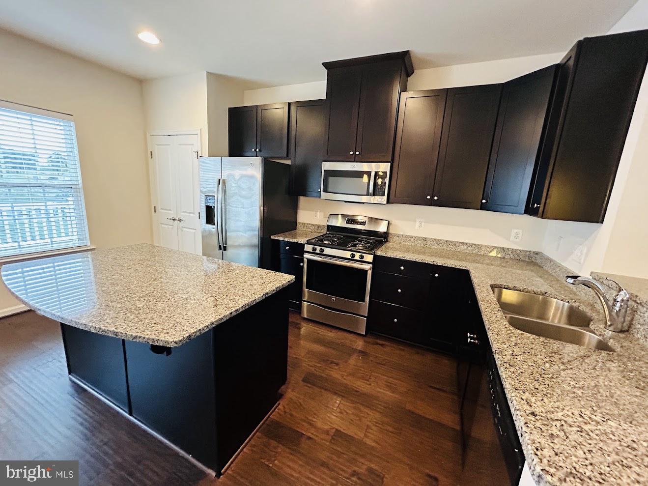 ARCOLA - Residential Lease