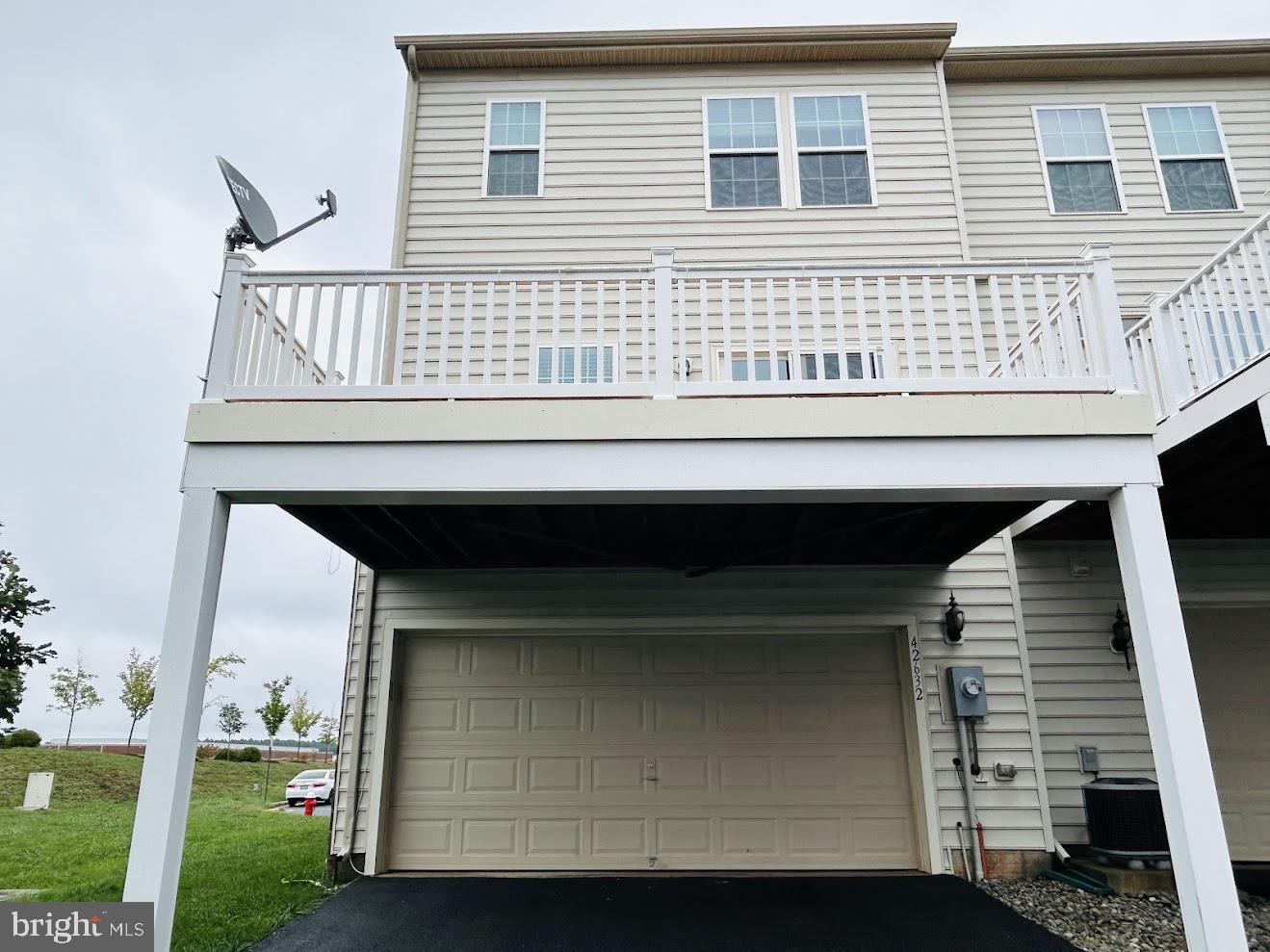 ARCOLA - Residential Lease