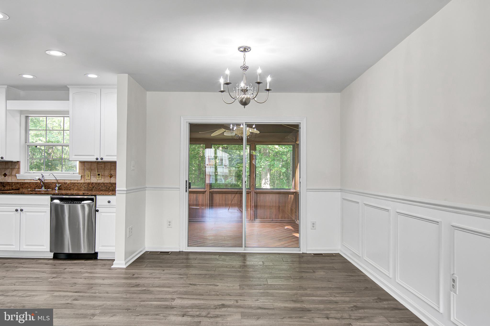 LAKE RIDGE - Residential