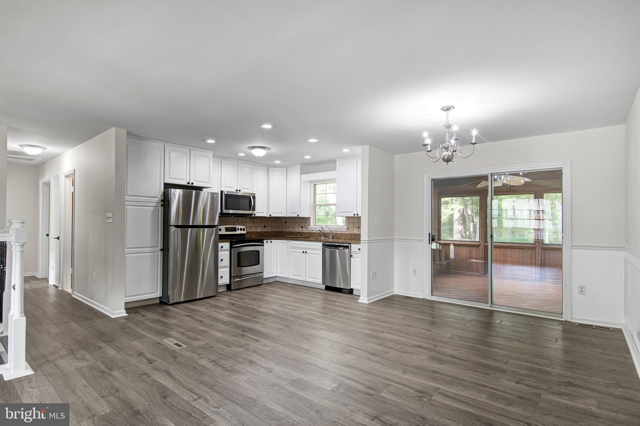 LAKE RIDGE - Residential