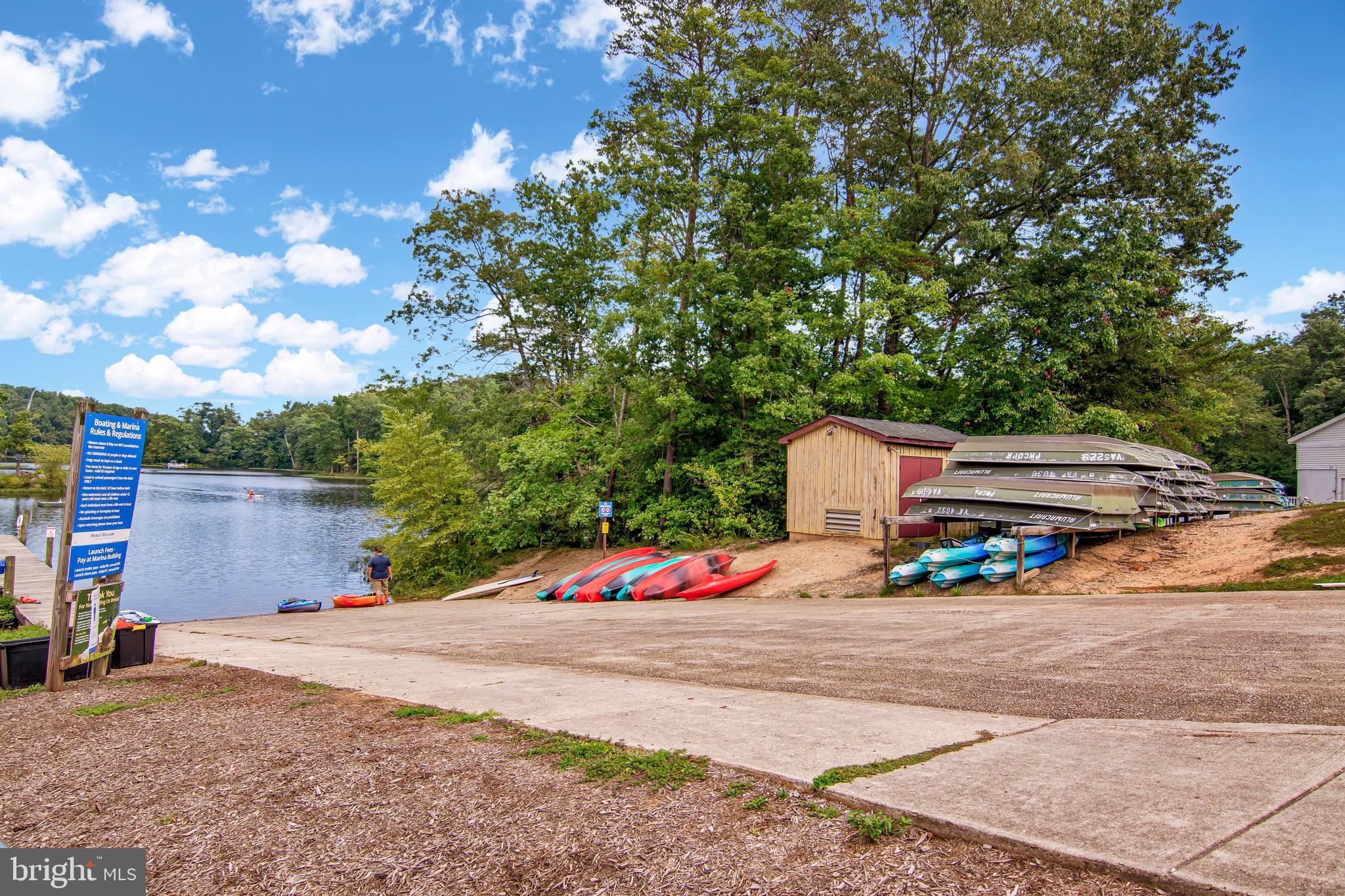 LAKE RIDGE - Residential