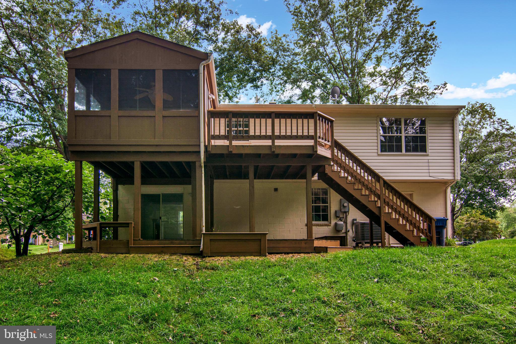 LAKE RIDGE - Residential