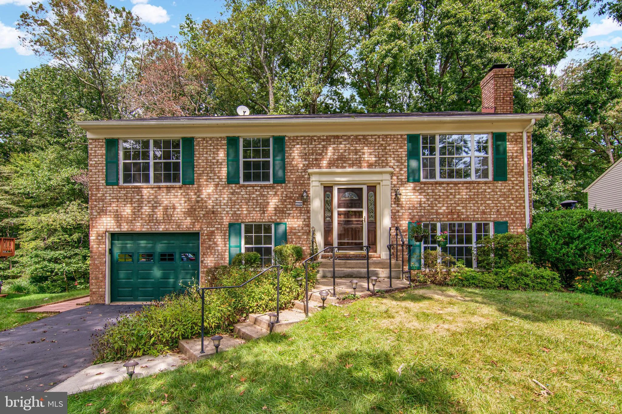 11782 Cotton Mill Drive, Woodbridge, VA 22192