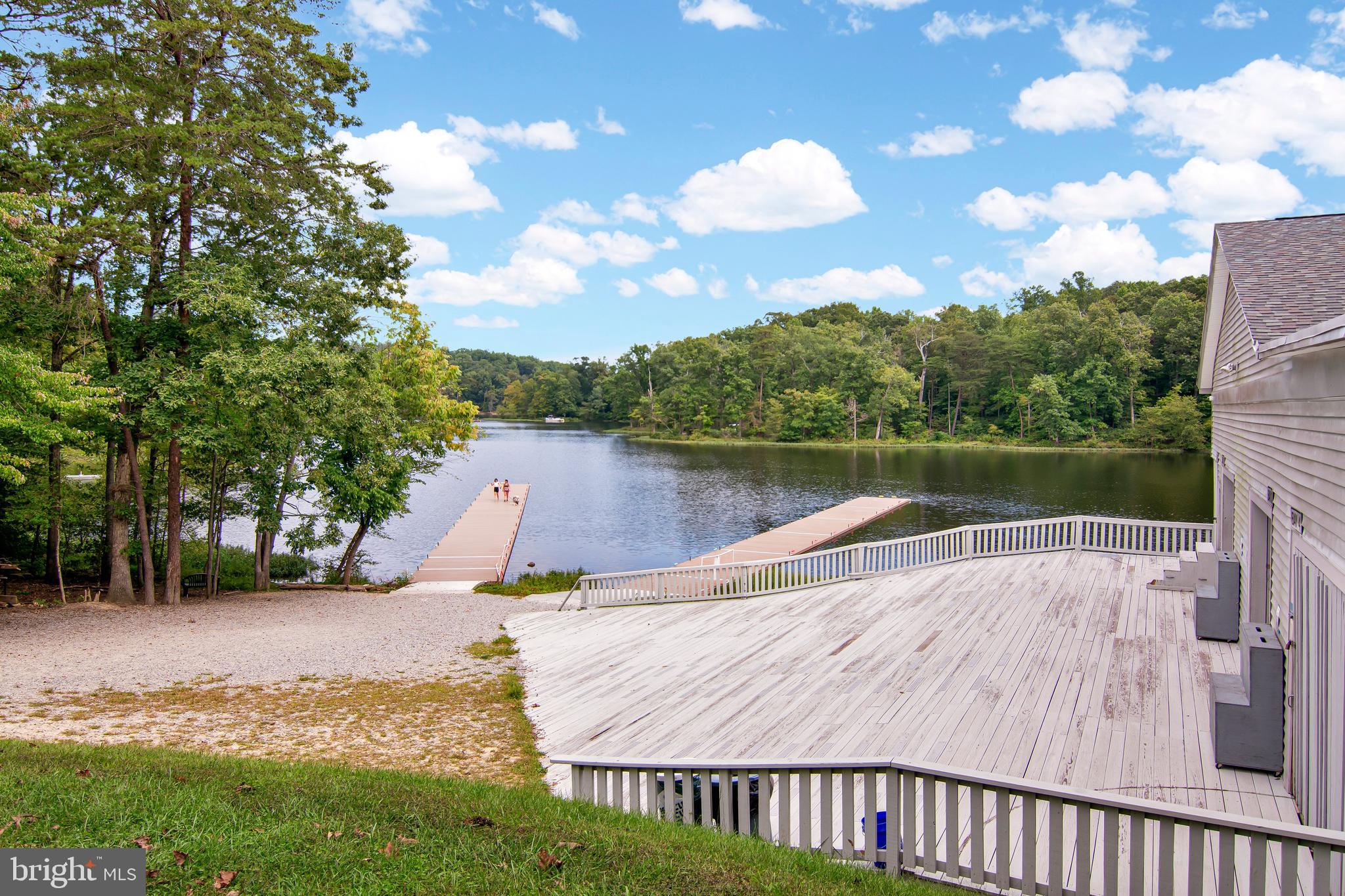 LAKE RIDGE - Residential