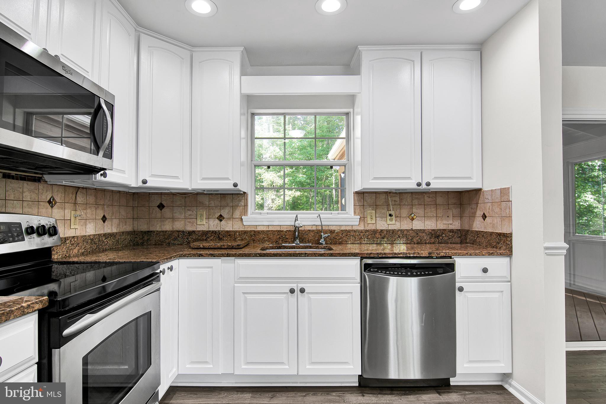 LAKE RIDGE - Residential