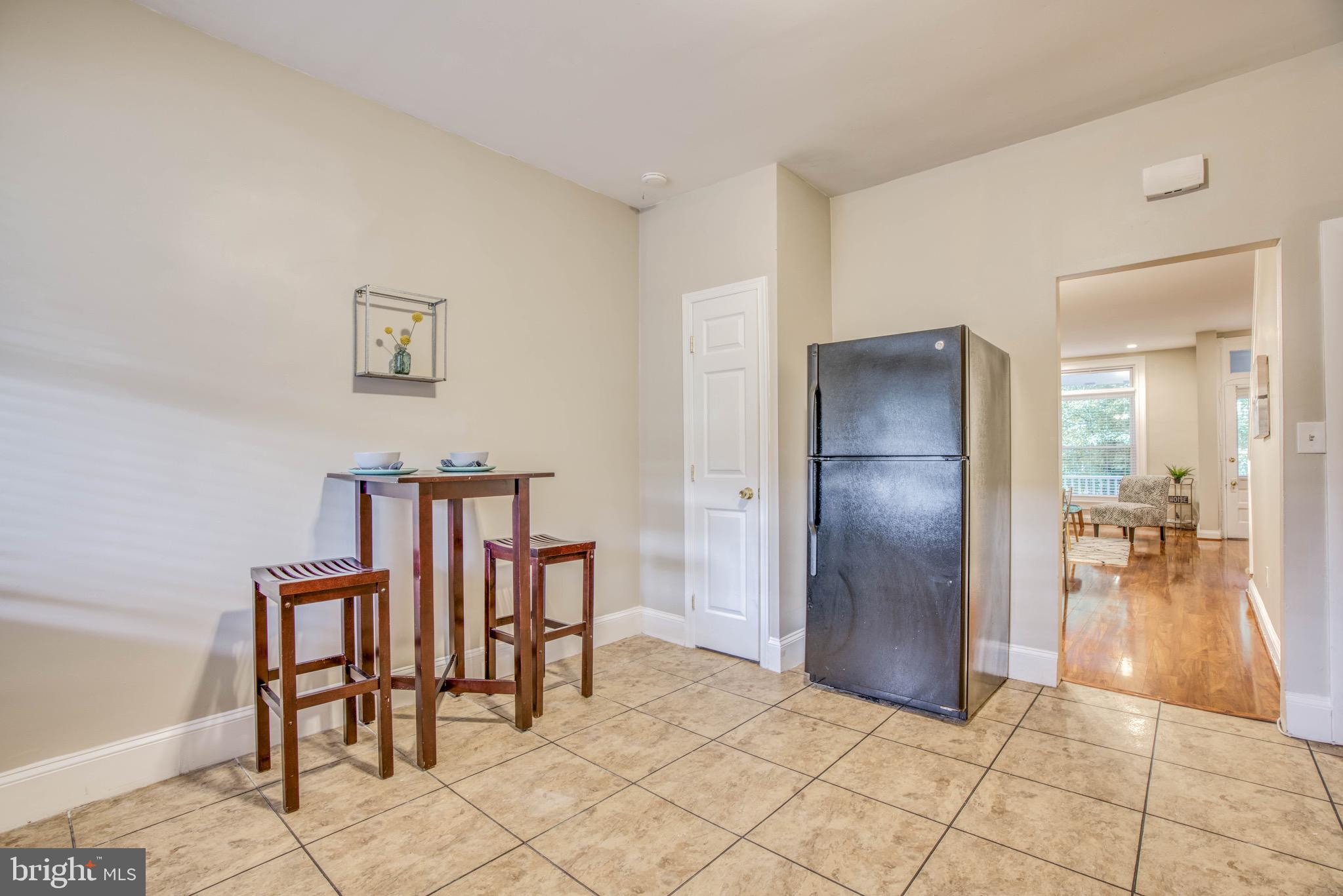 MEDFIELD - Residential