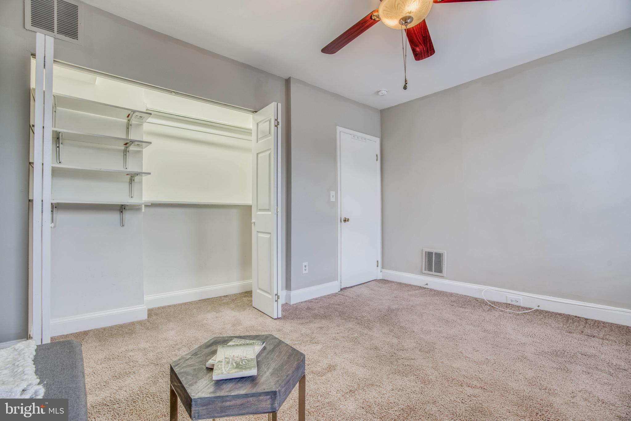 MEDFIELD - Residential