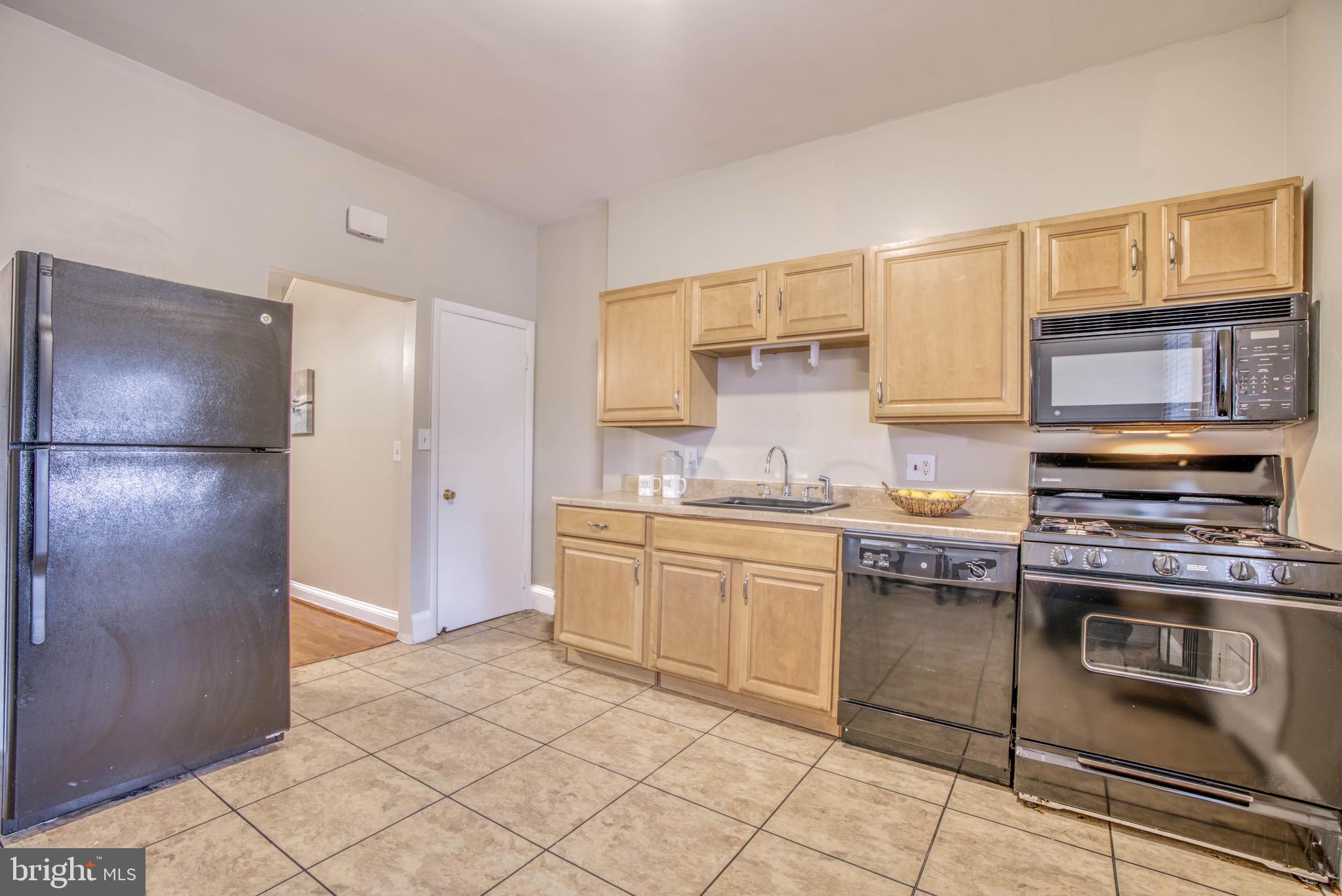 MEDFIELD - Residential