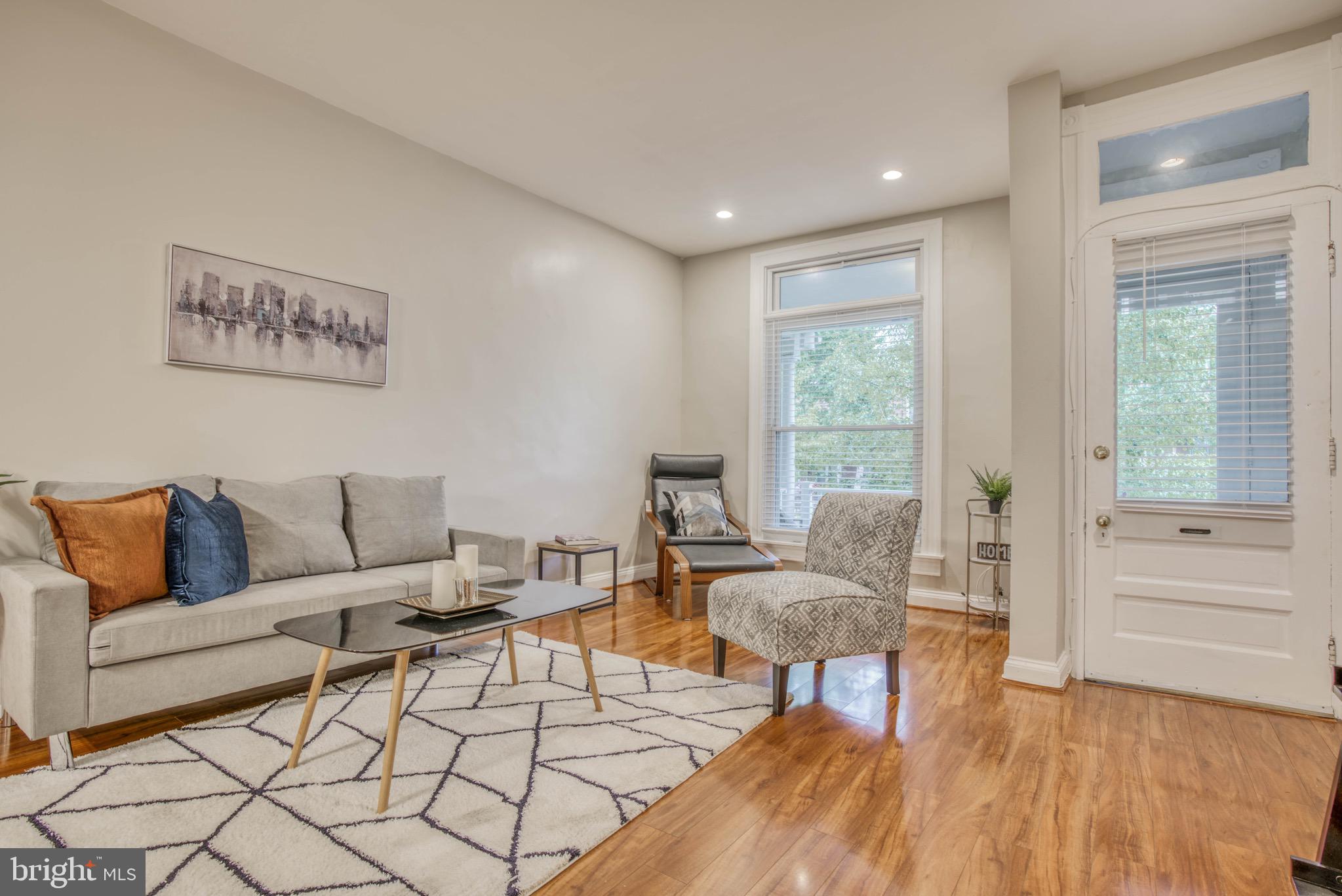 MEDFIELD - Residential