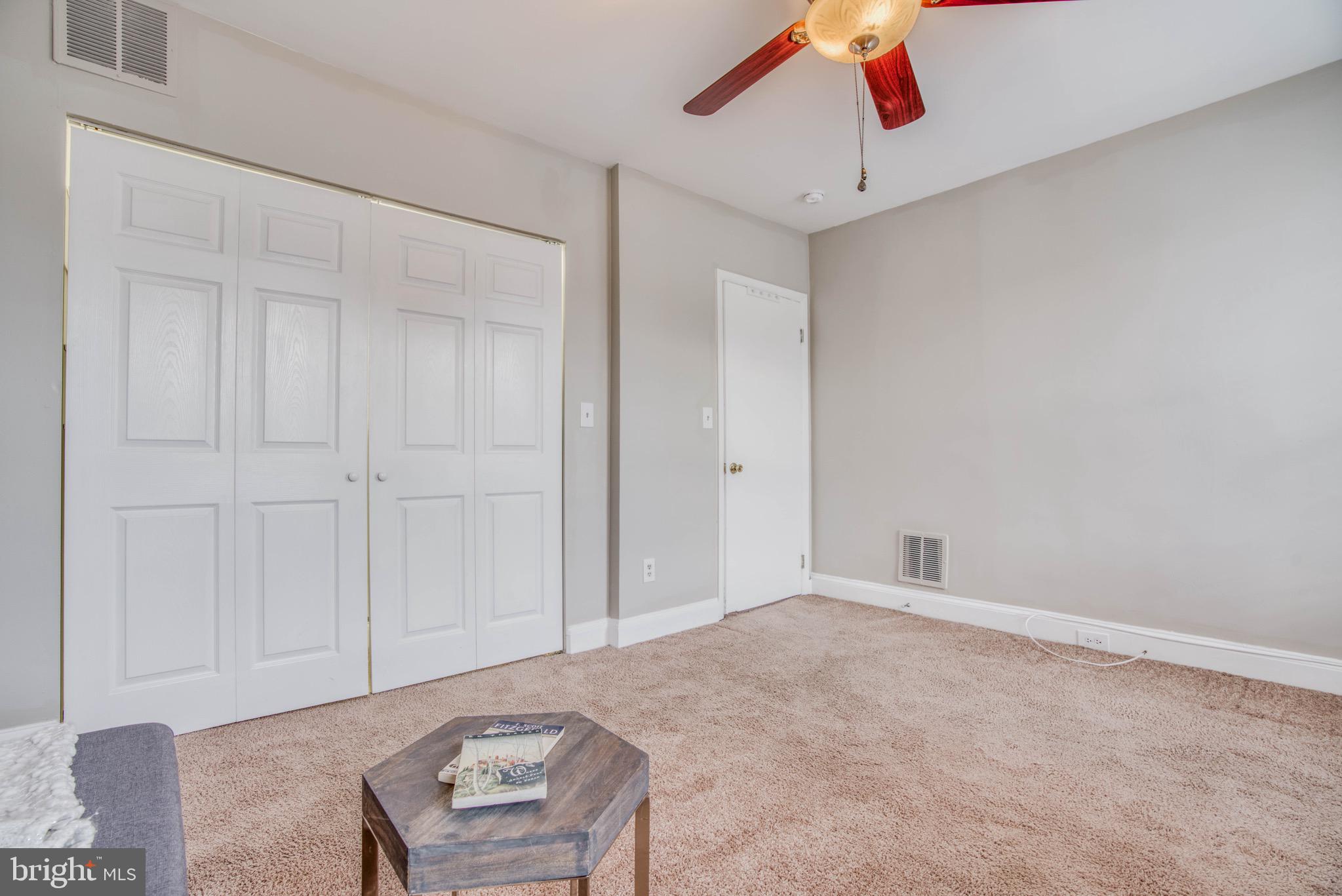 MEDFIELD - Residential