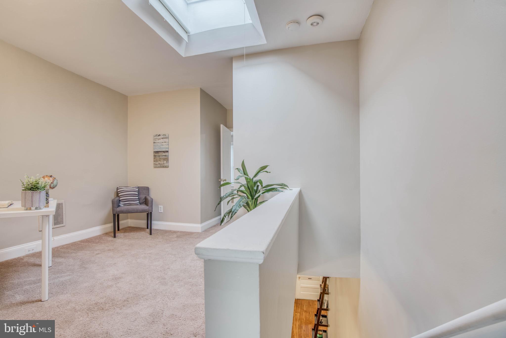 MEDFIELD - Residential