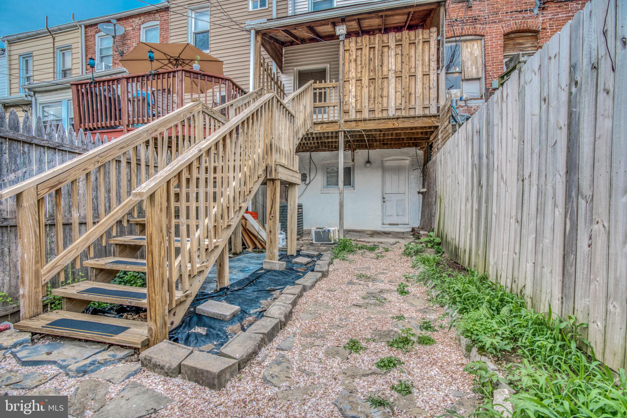 MEDFIELD - Residential