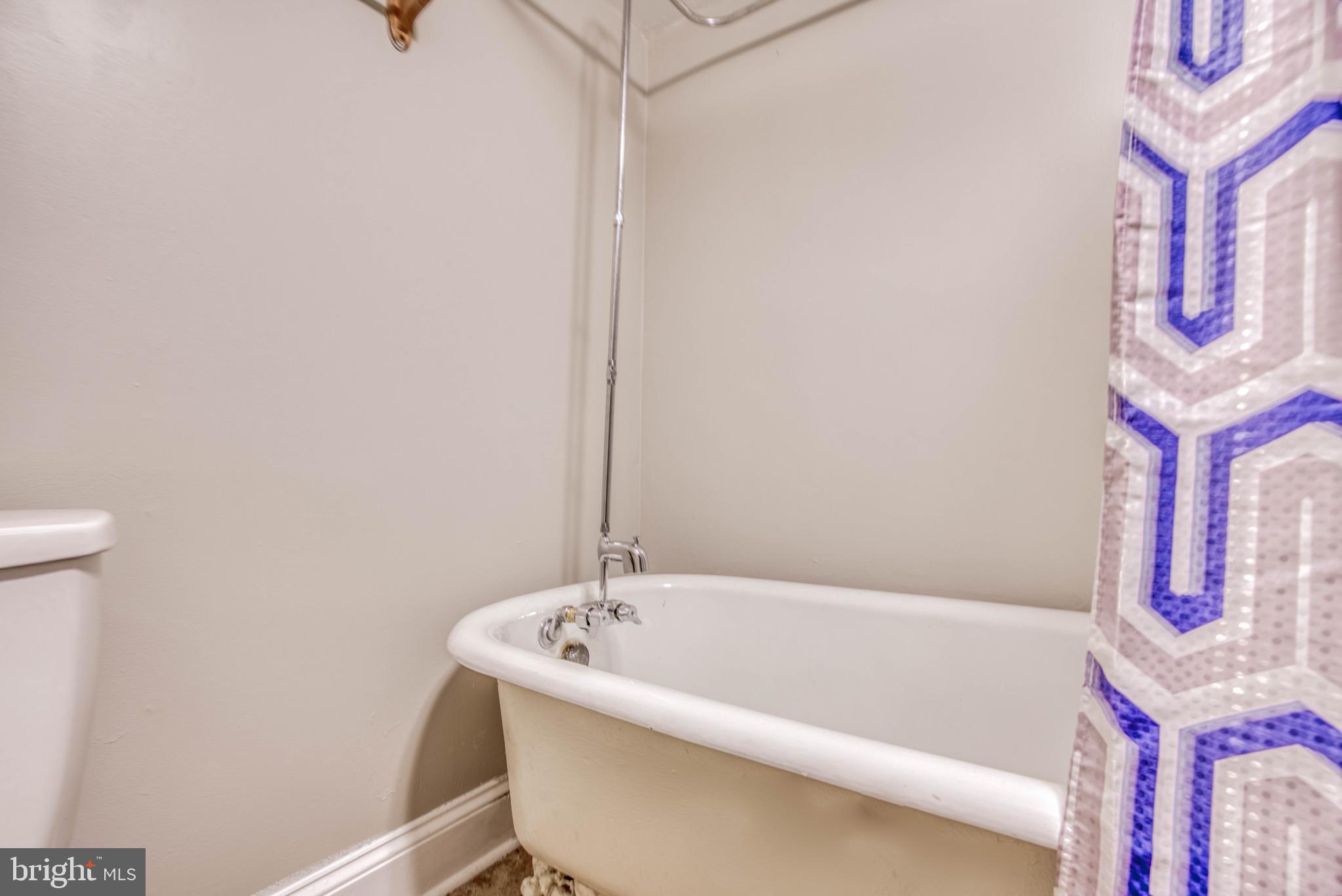 MEDFIELD - Residential