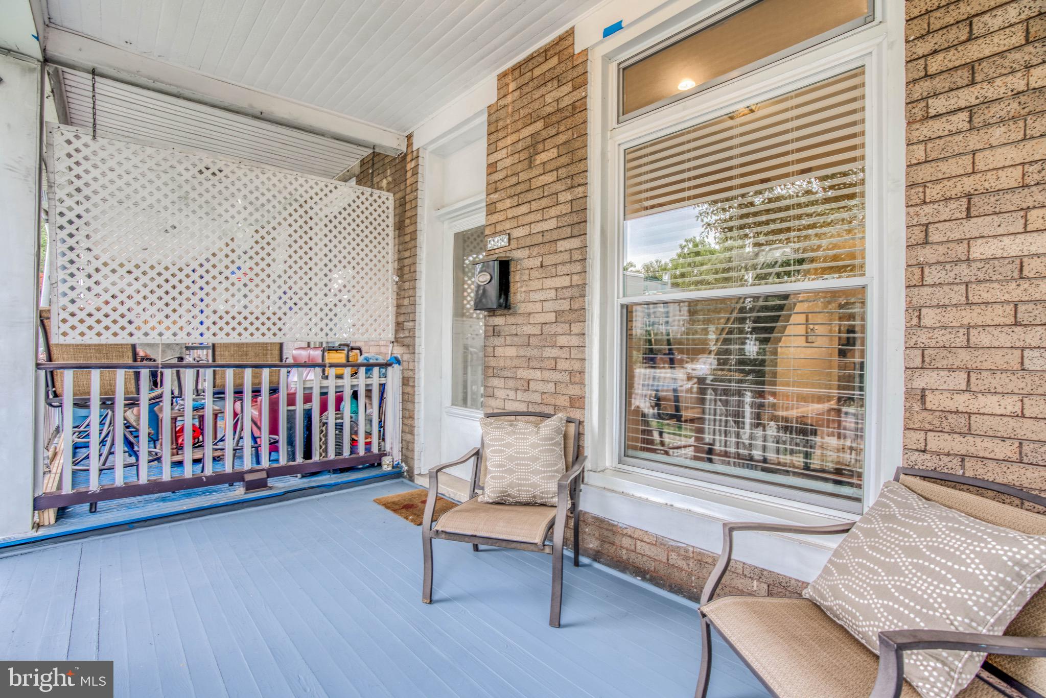 MEDFIELD - Residential