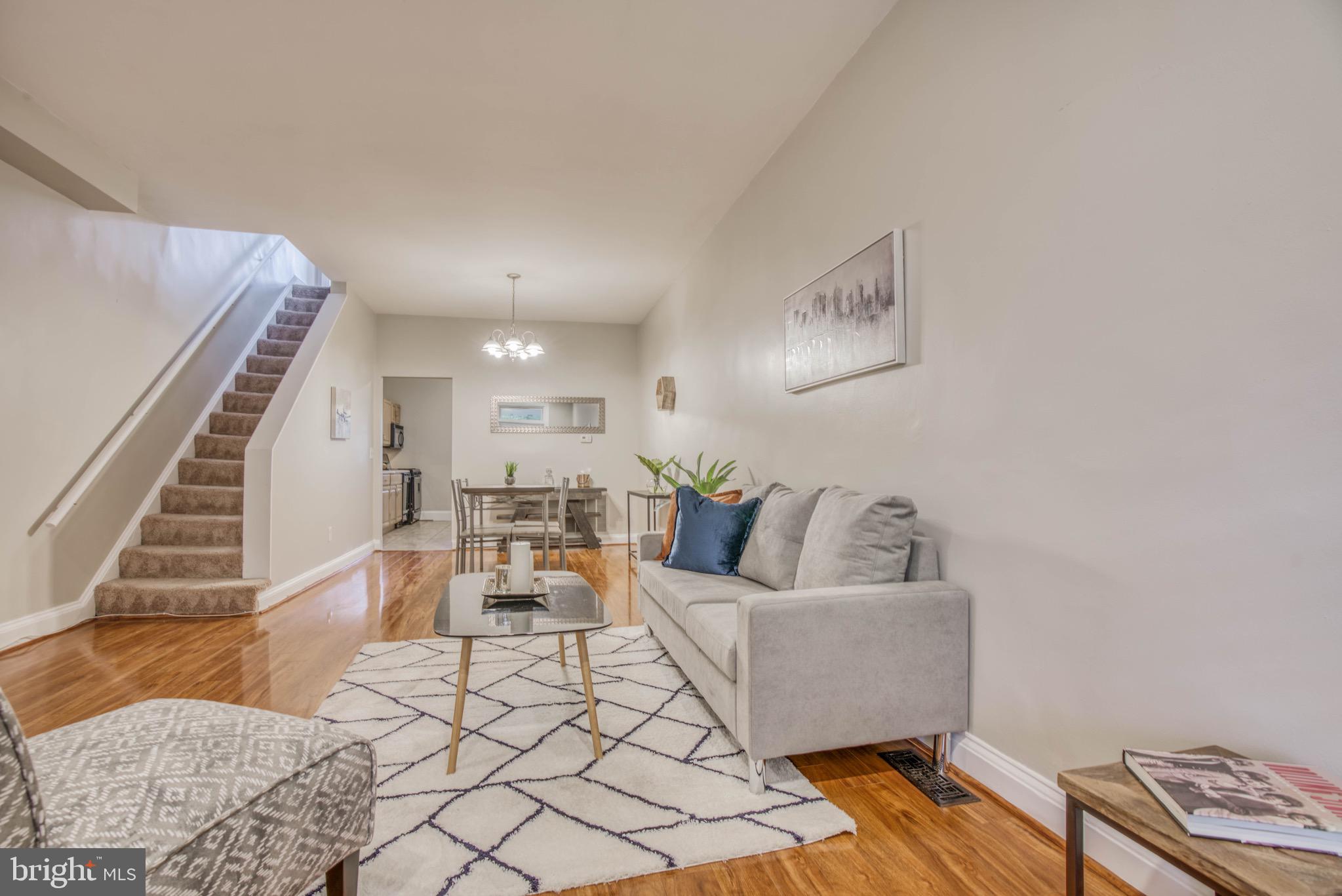 MEDFIELD - Residential