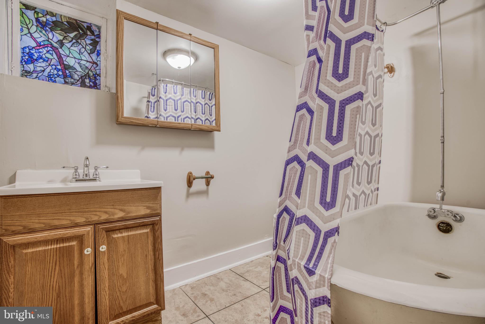 MEDFIELD - Residential