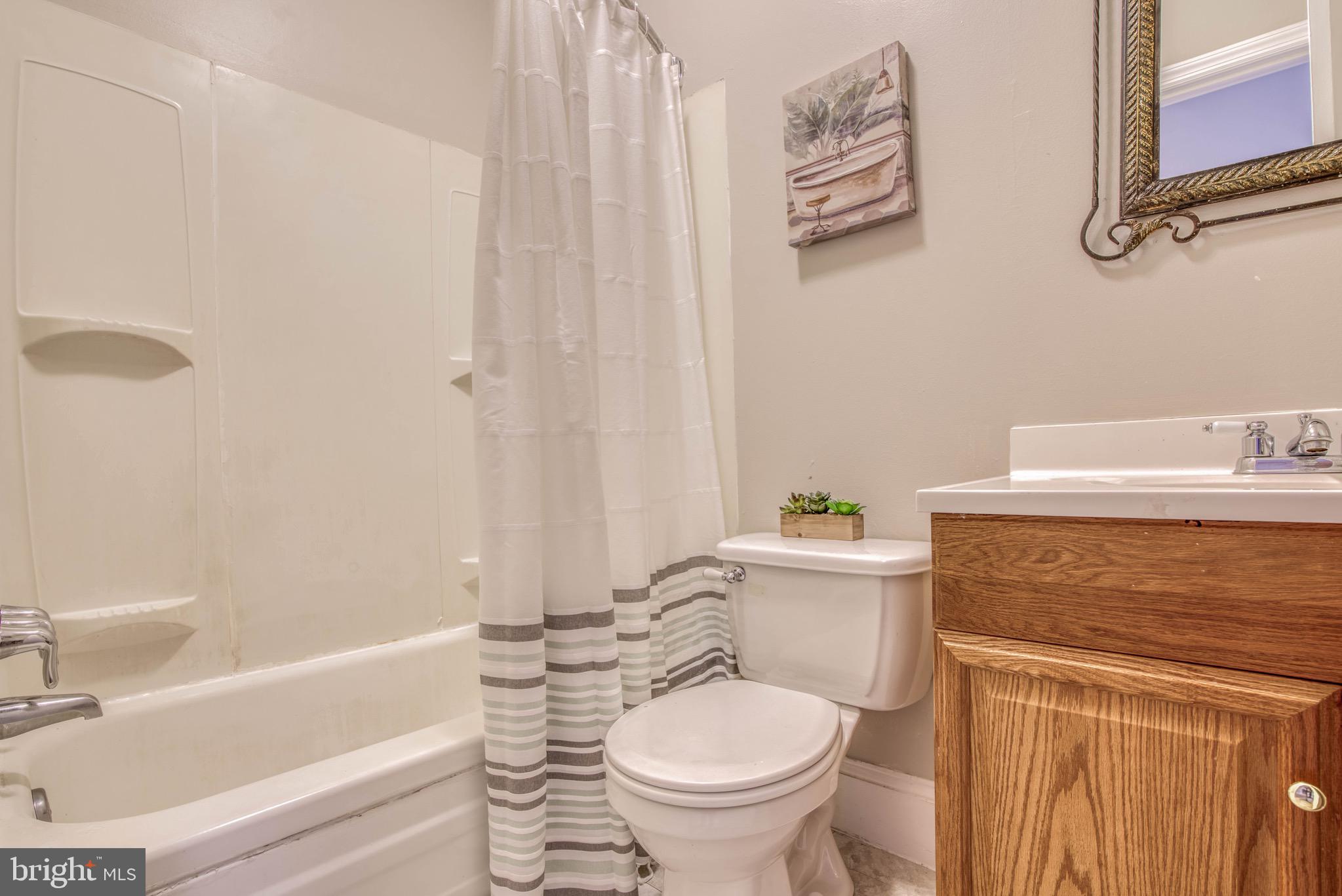 MEDFIELD - Residential