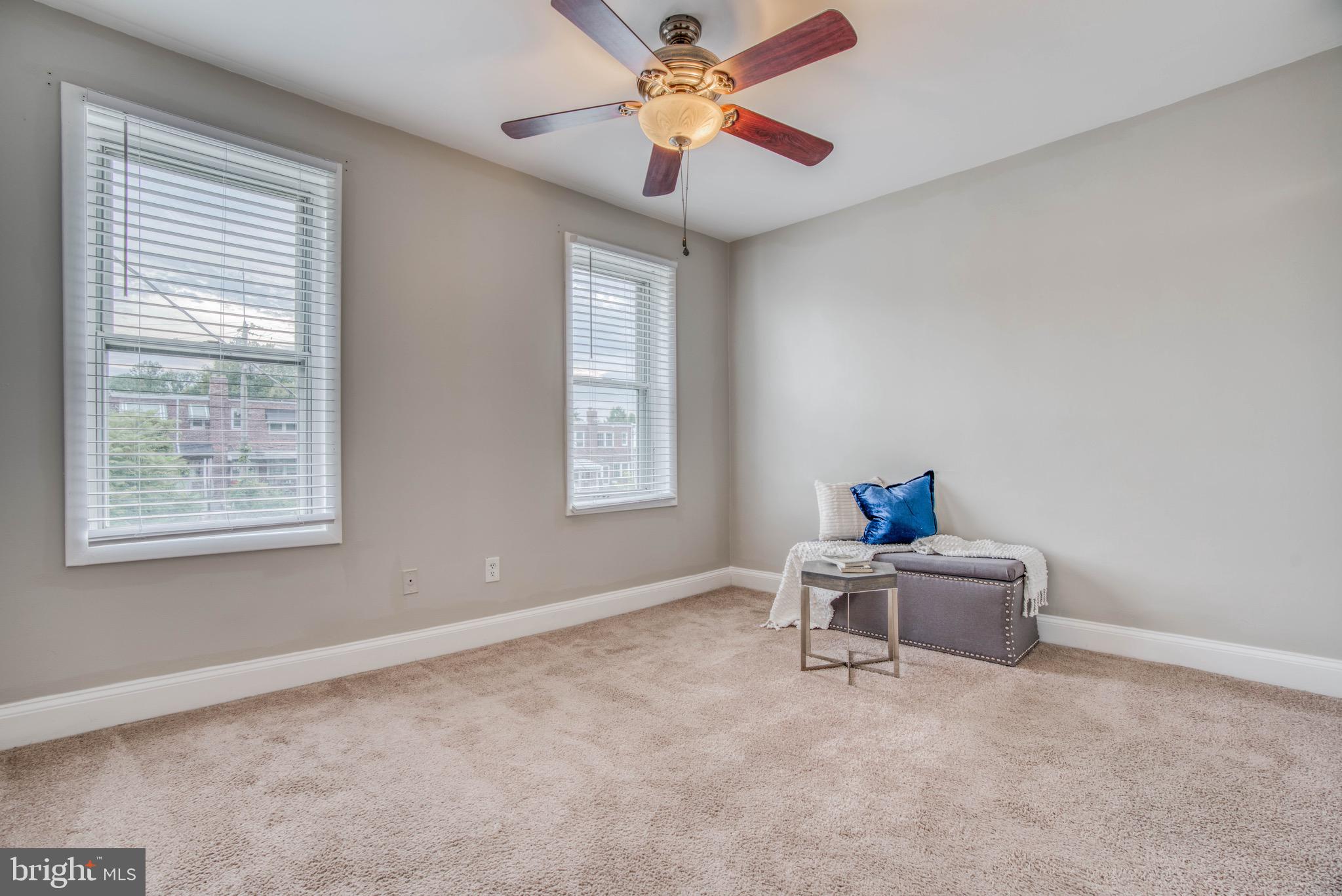 MEDFIELD - Residential