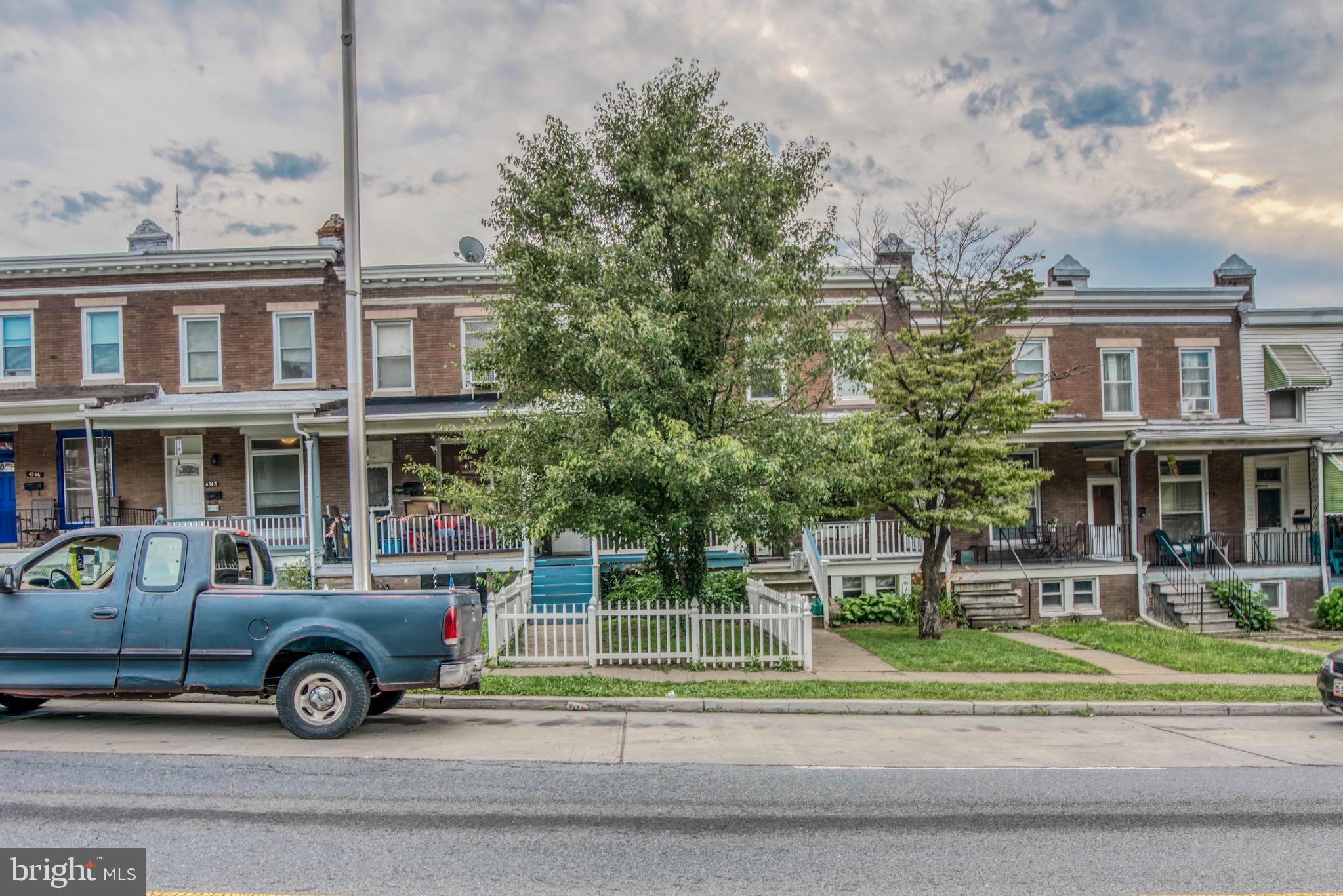 MEDFIELD - Residential