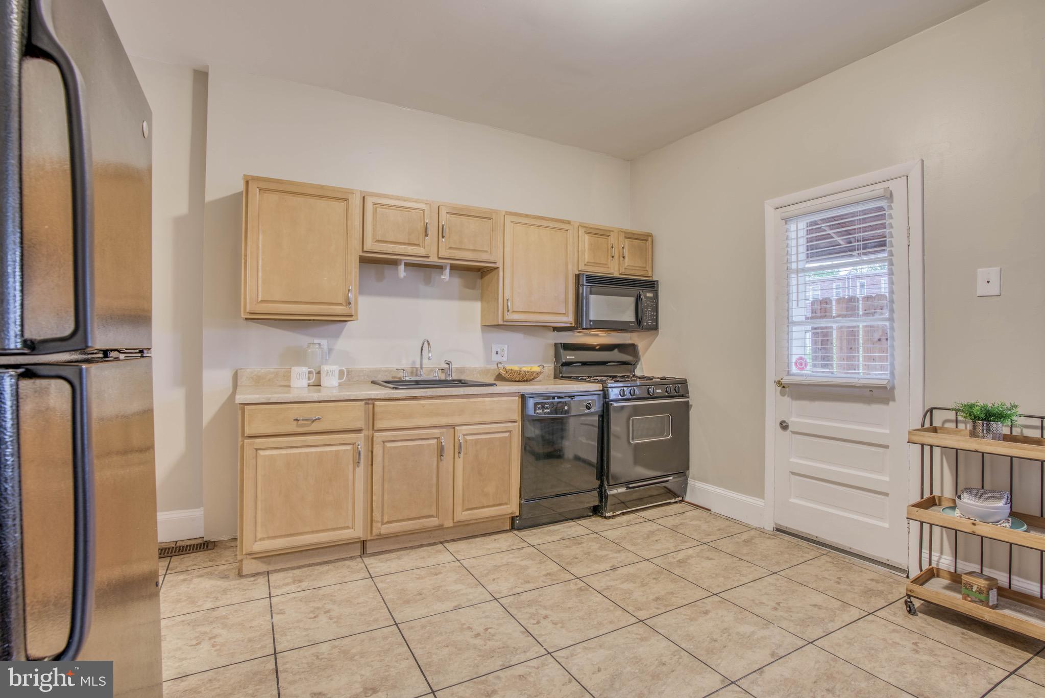 MEDFIELD - Residential