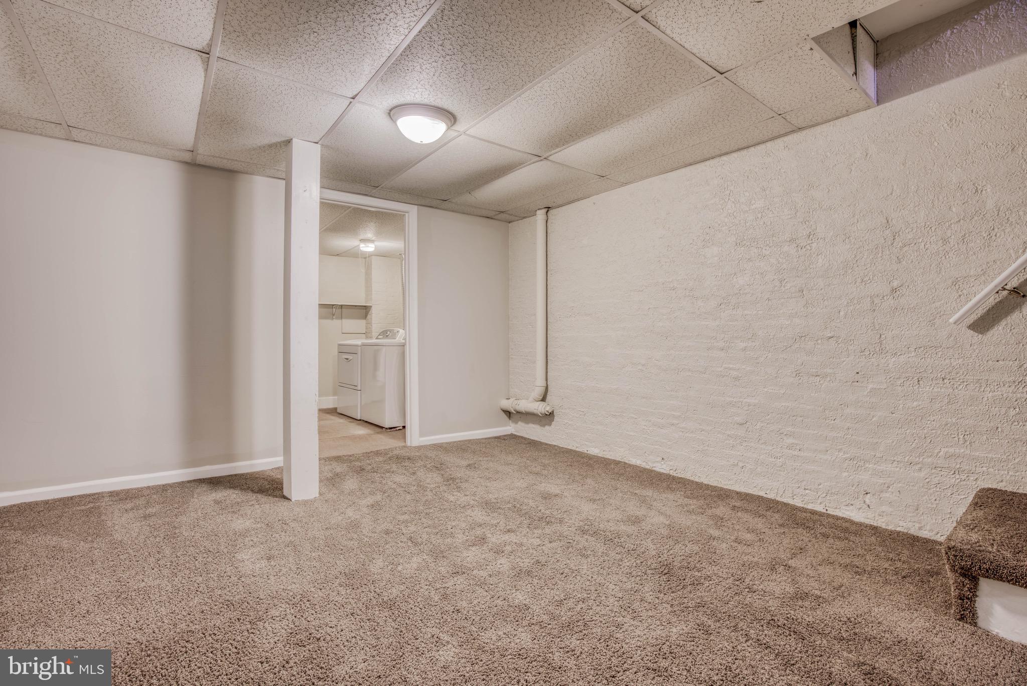 MEDFIELD - Residential