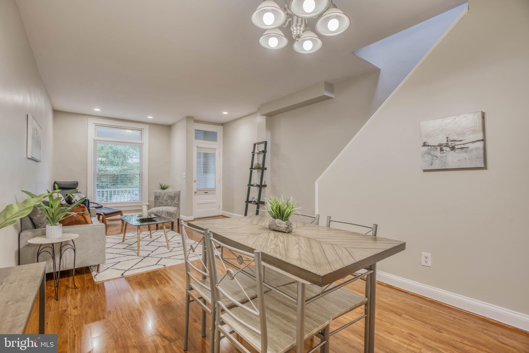 MEDFIELD - Residential