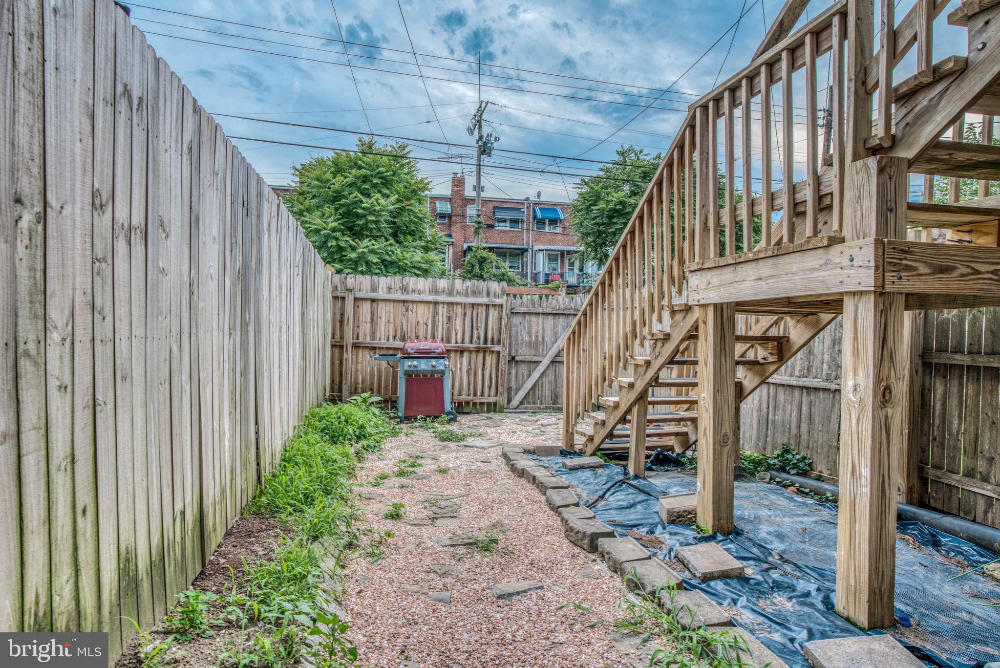 MEDFIELD - Residential