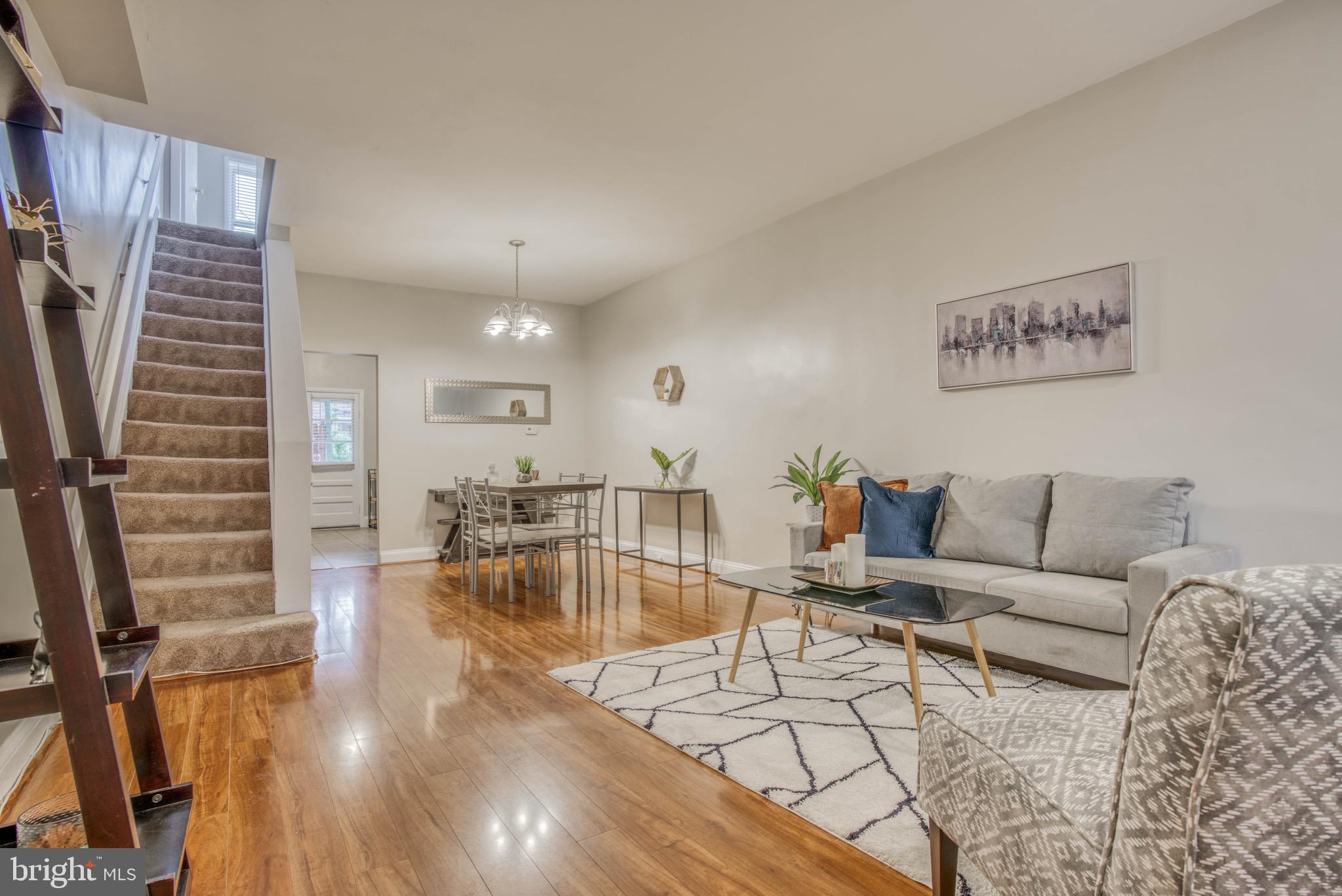 MEDFIELD - Residential