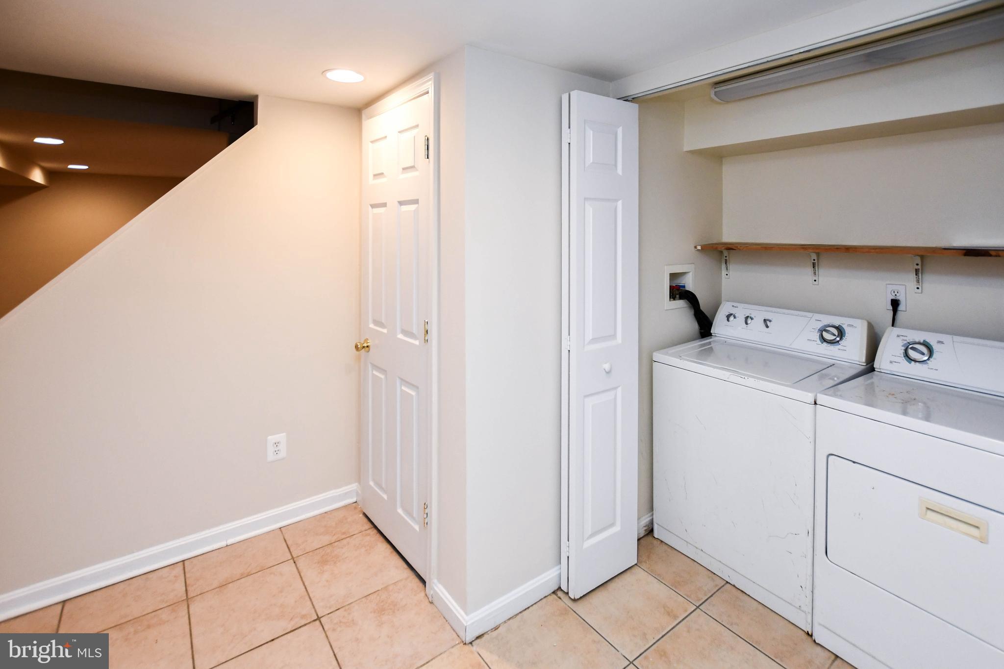 PARKSIDE - Residential Lease